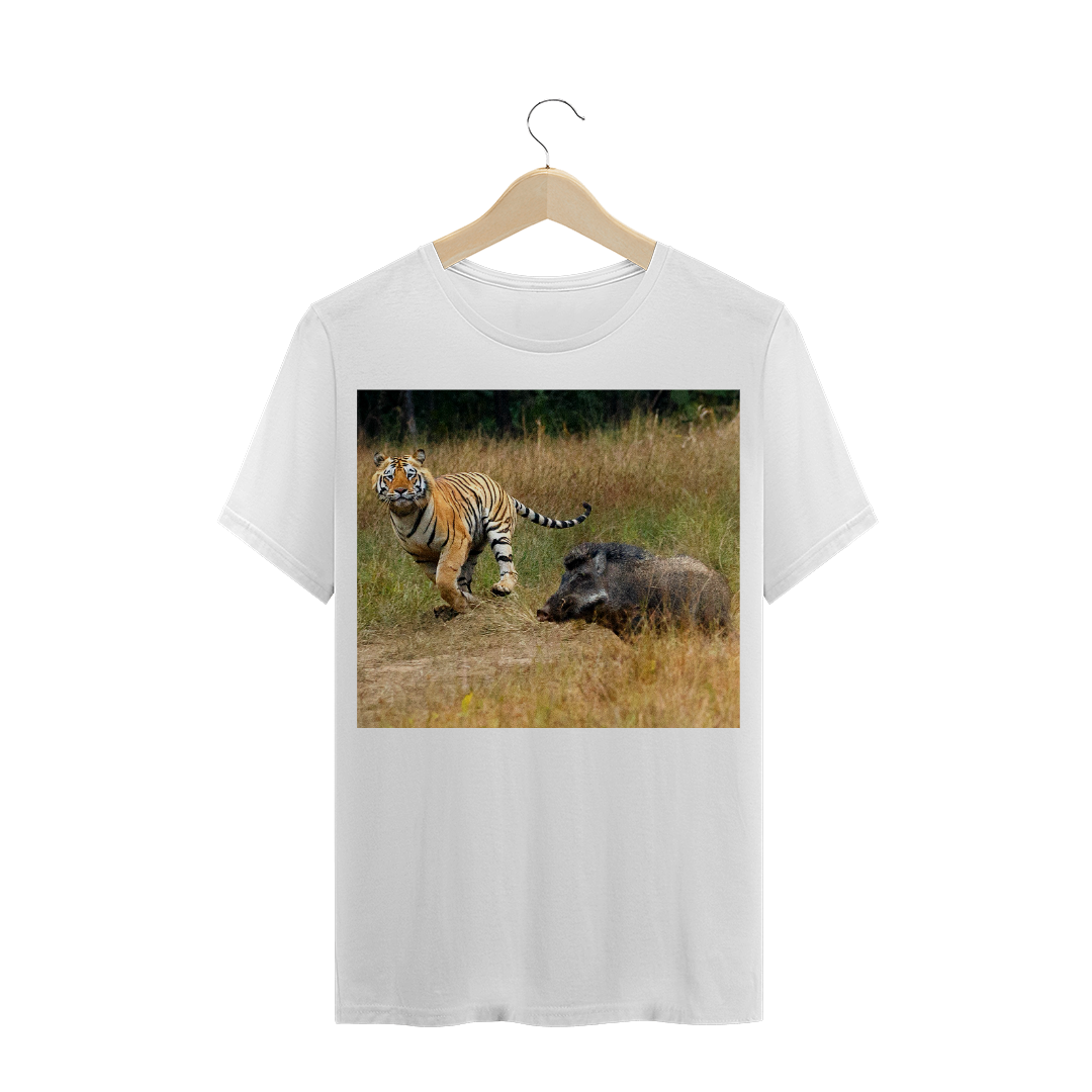 Nome do produto: TIGRE CAÇANDO JAVALI