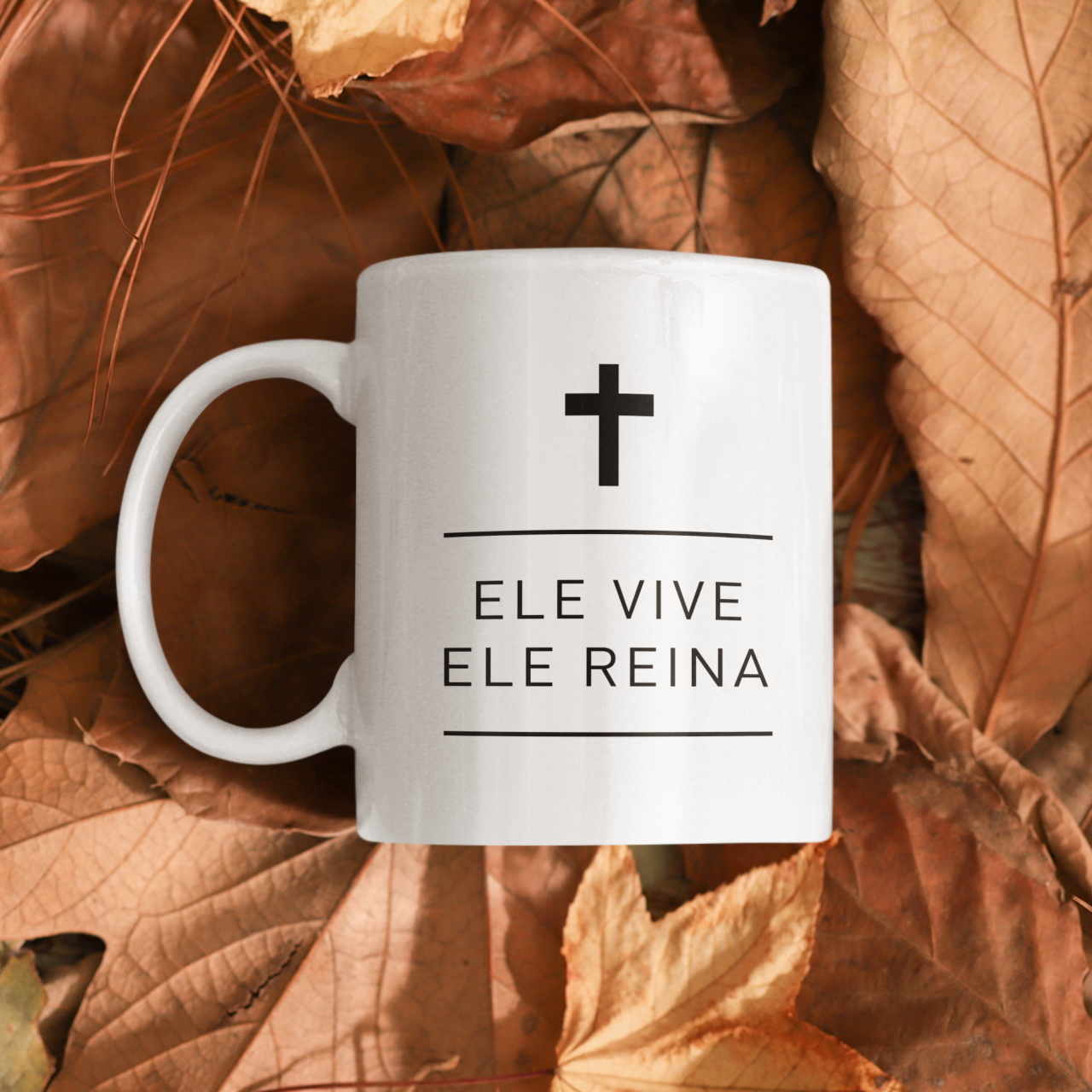 Nome do produto: Caneca Ele Vive Ele Reina