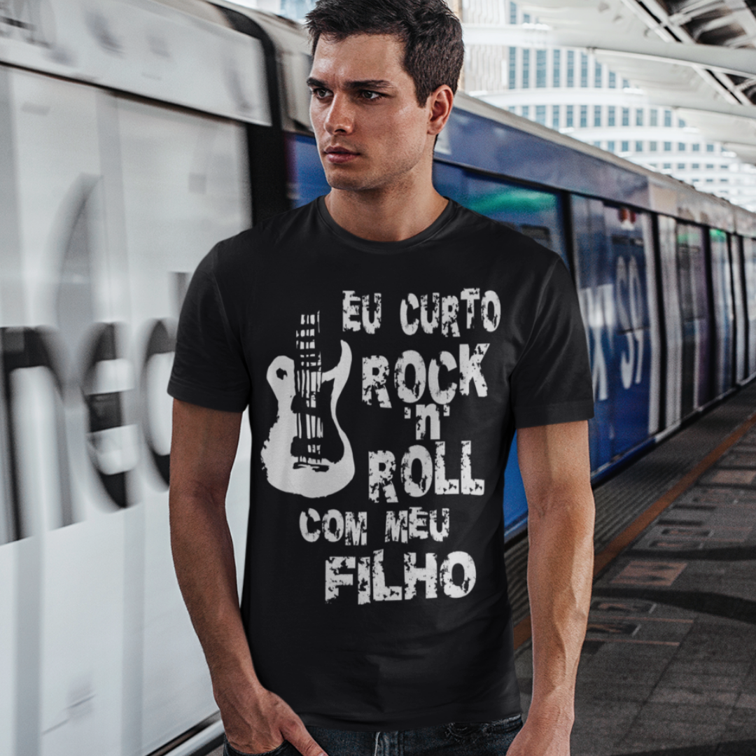 Nome do produto: T-shirt Eu Curto Rock com Meu Filho