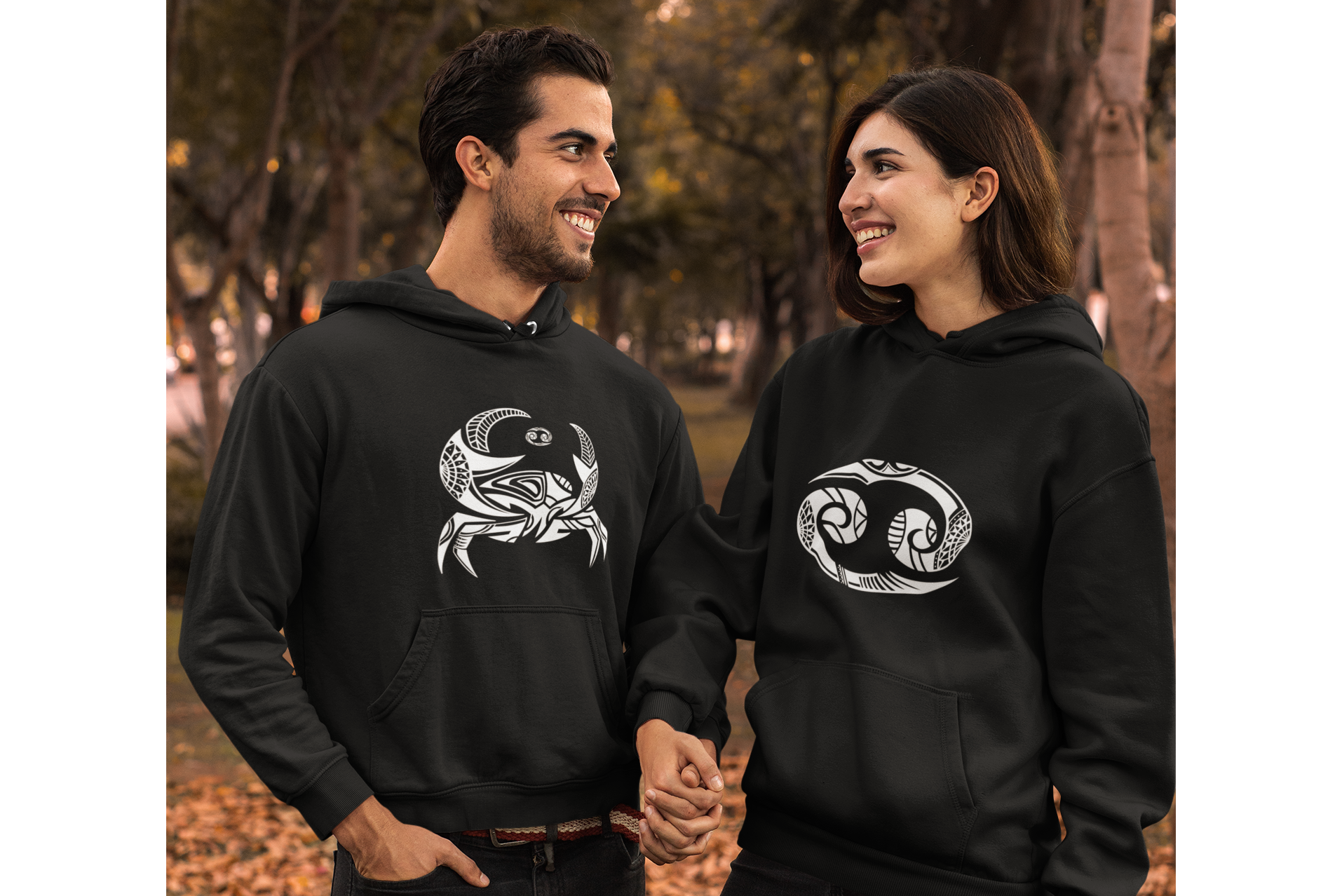 Nome do produto: MOLETON PRETO CANGURÚ COM CAPUZ - SIGNO CÂNCER