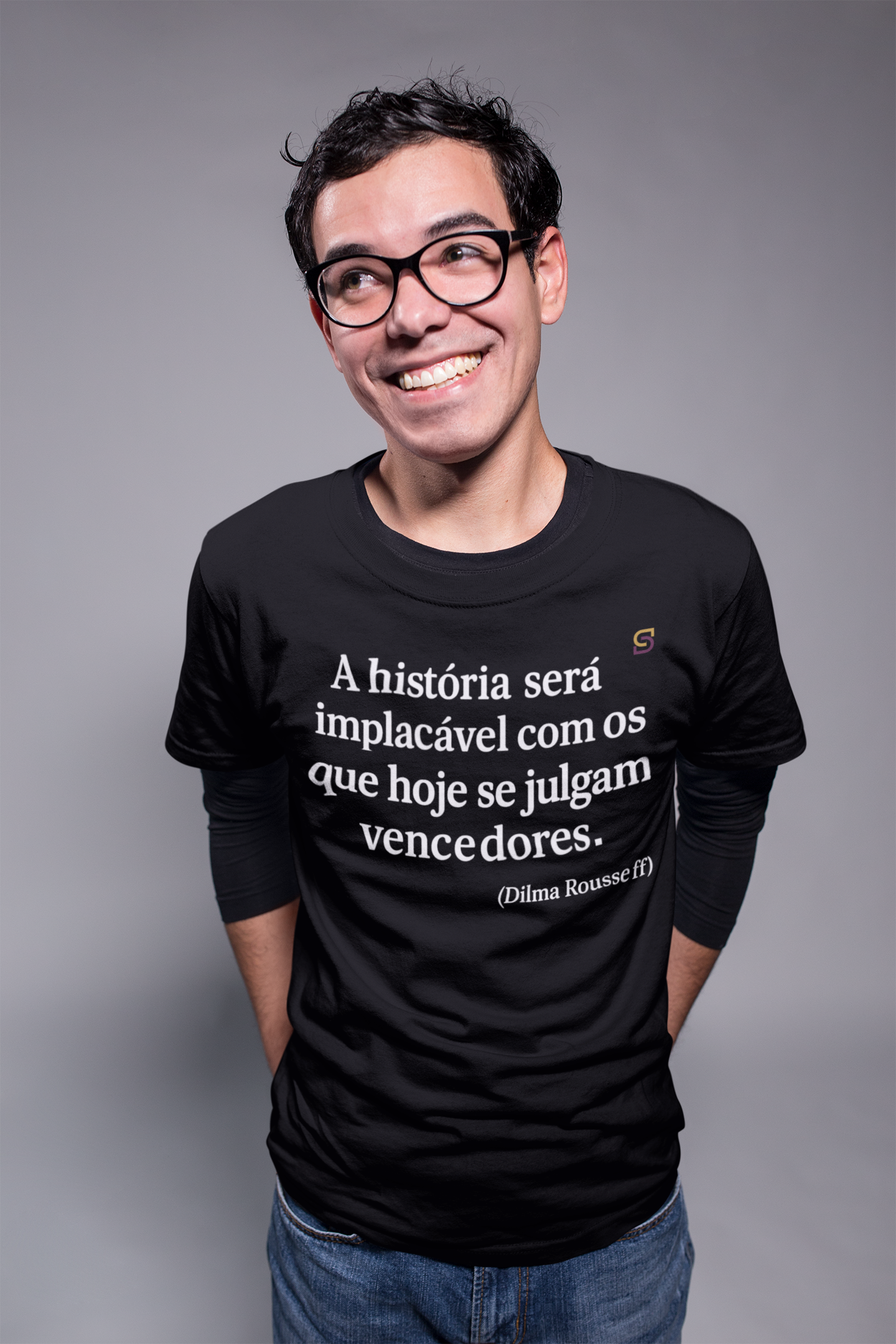 T-shirt Tradicional A história será implacável