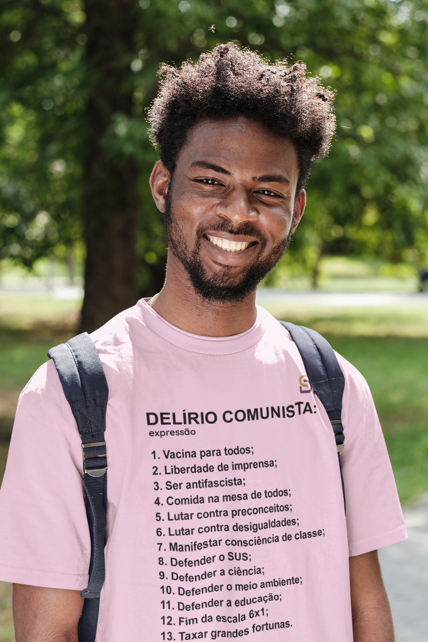 T-shirt Tradicional Delírio Comunista