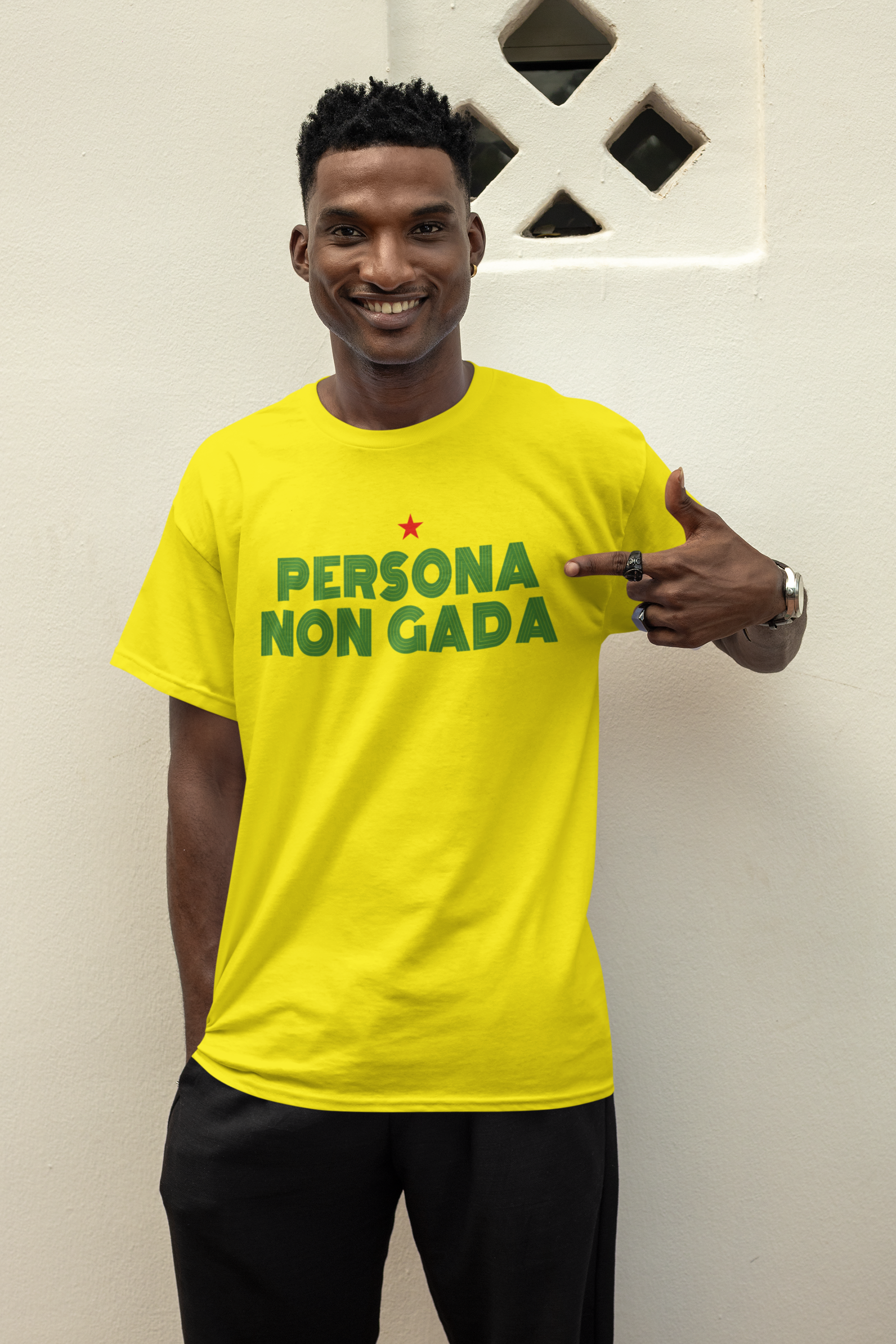 T-shirt Tradicional Persona Non Gada