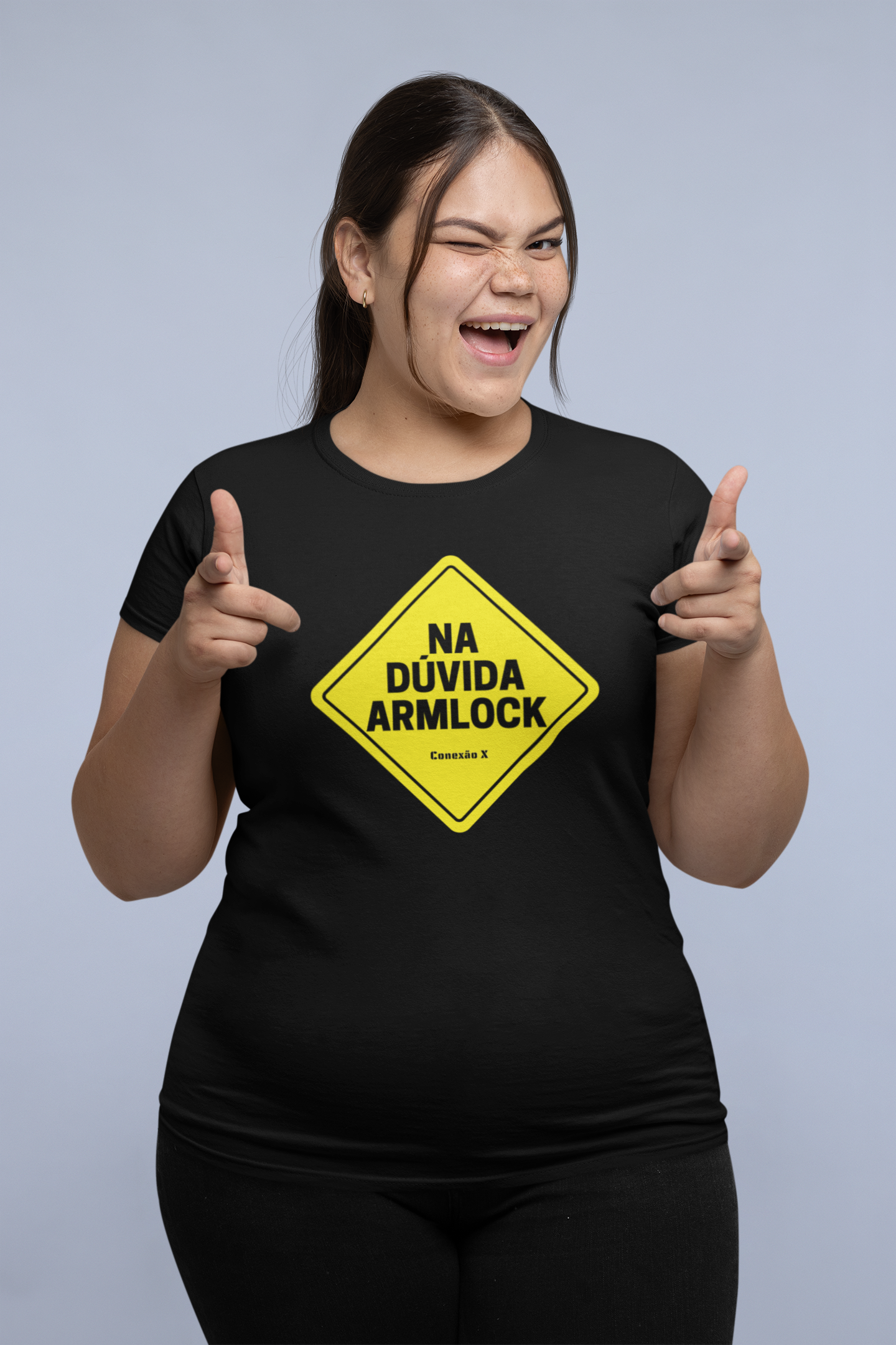 Nome do produto: Camiseta na Dúvida Armlock Feminina