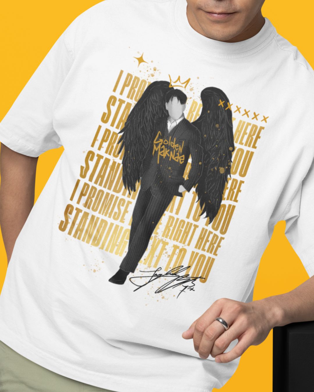 Nome do produto: JK - STANDING NEXT TO YOU - Branca