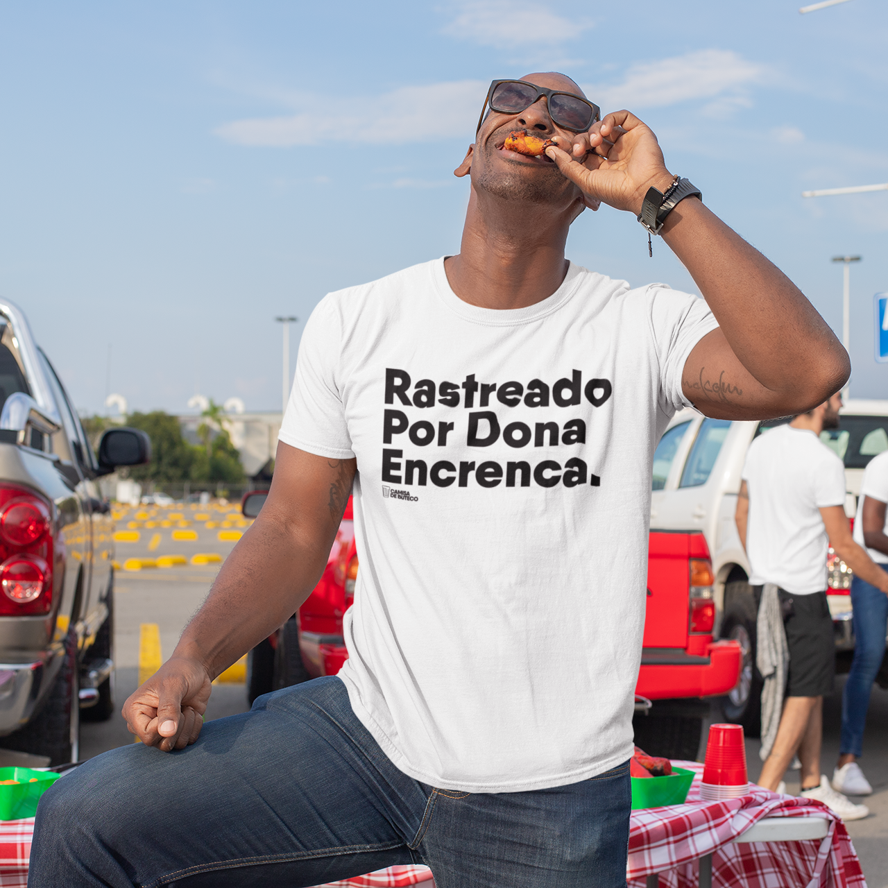 Camiseta Masculina Buteco - Rastreado por Dona Encrenca.