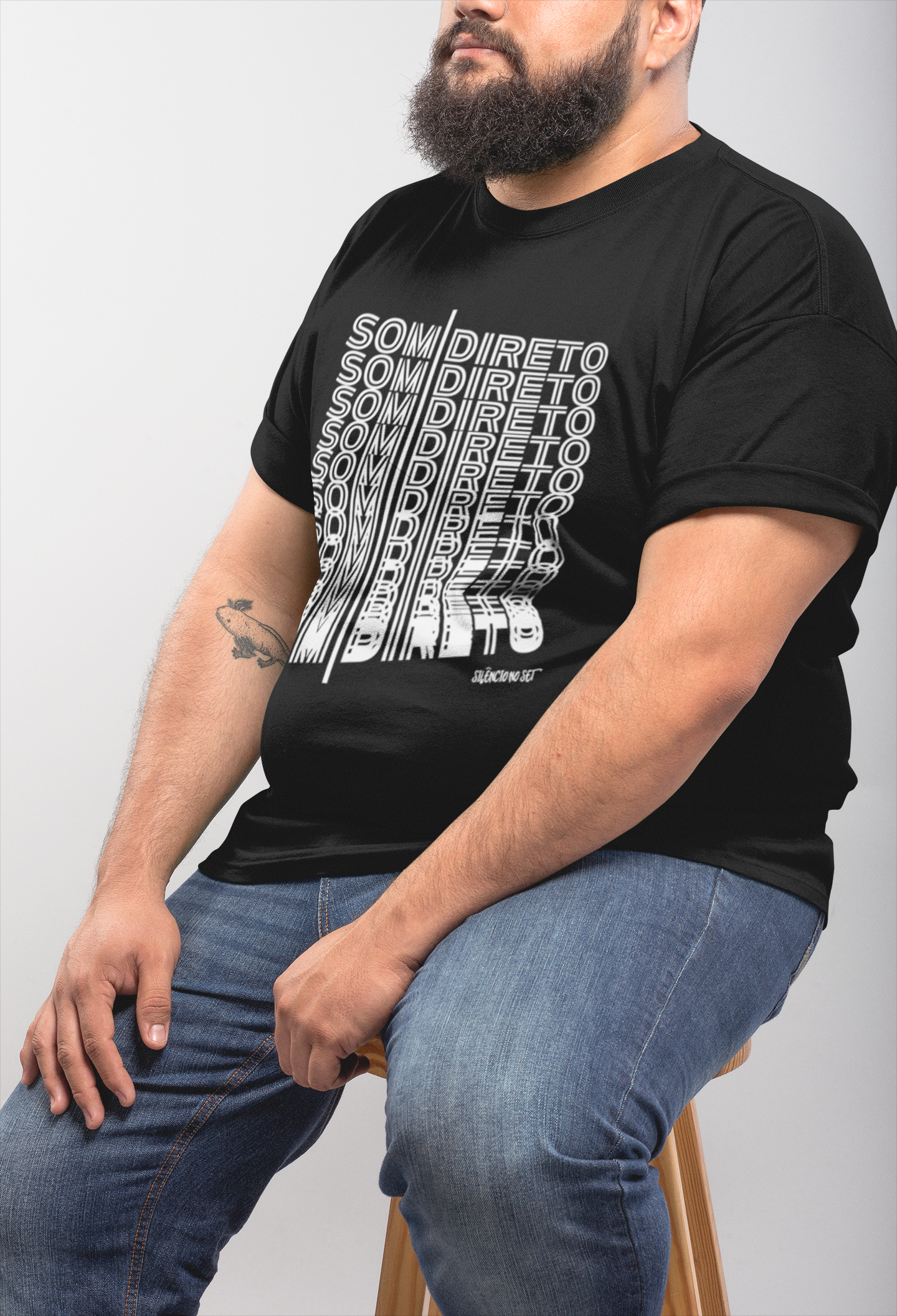 Nome do produto: Camiseta Plus Size Som Direto