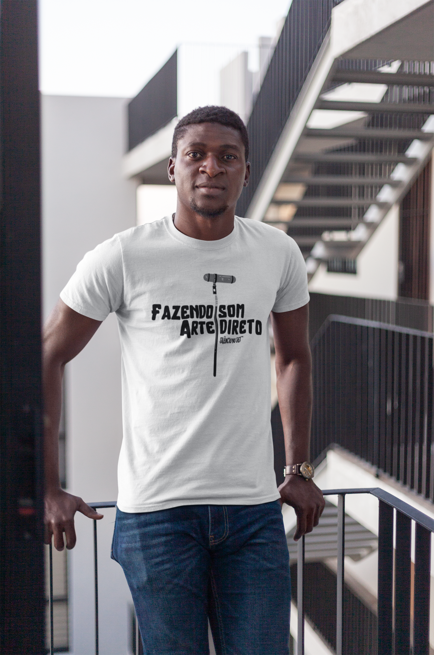 Nome do produto: Camiseta Fazendo Arte Som Direto | Branca