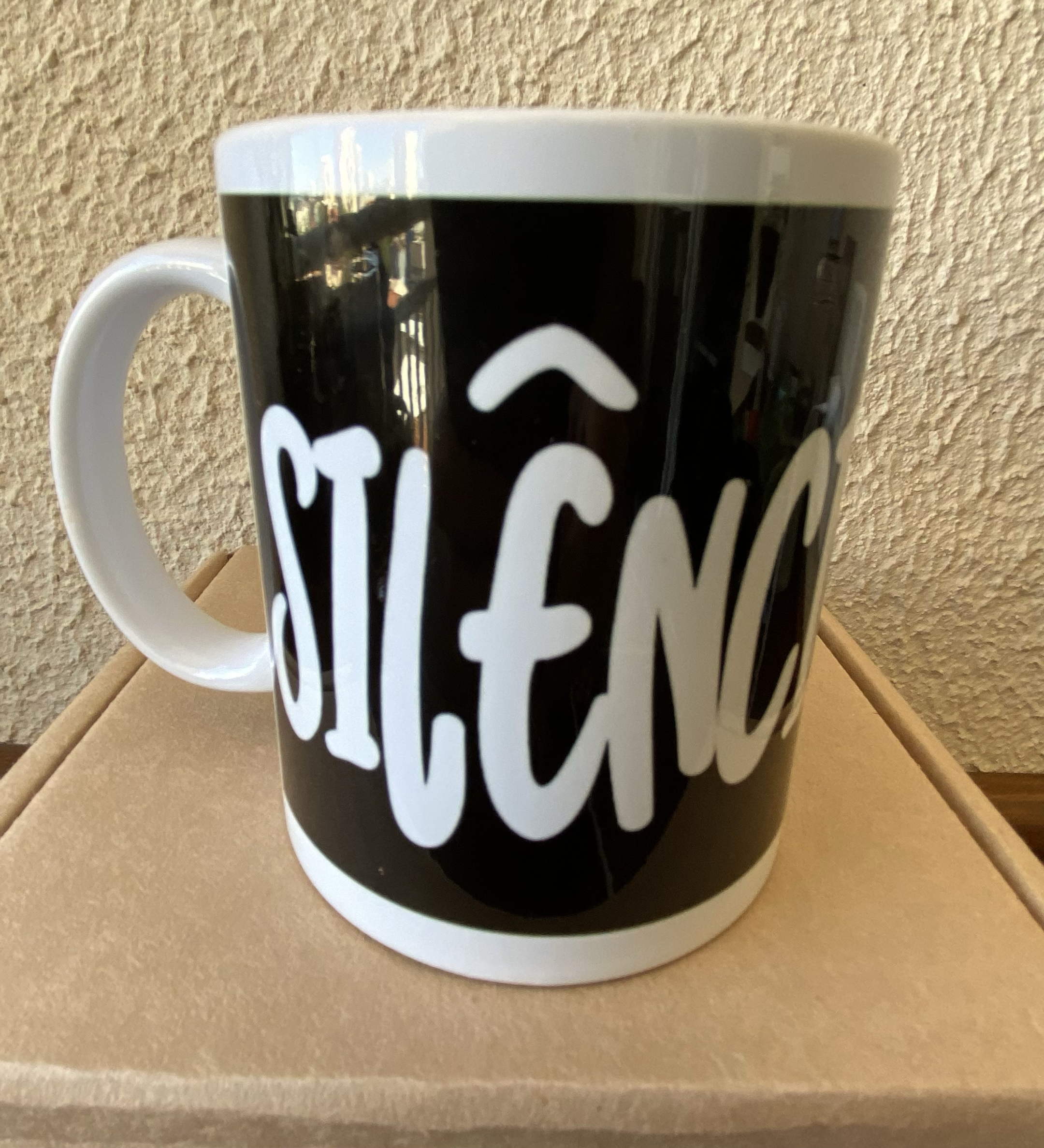 Nome do produto: Caneca Silencio no Set