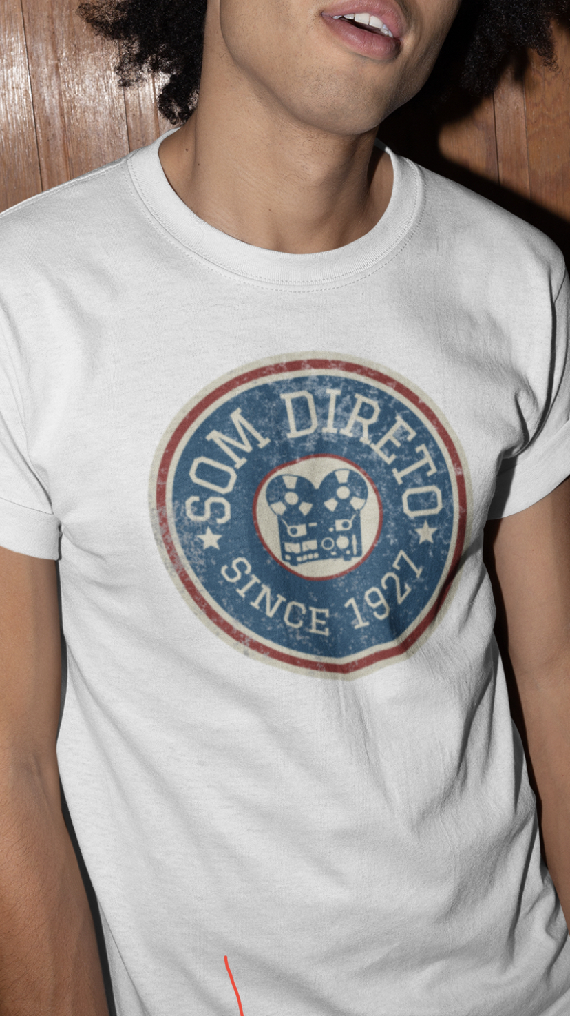 Nome do produto: Camiseta Som direto Since 1927 | Branca | Cinza
