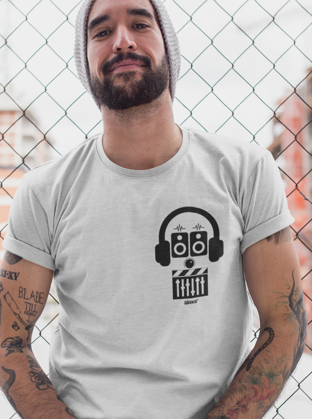 Nome do produto: Camiseta Elementos | Branca | Cinza