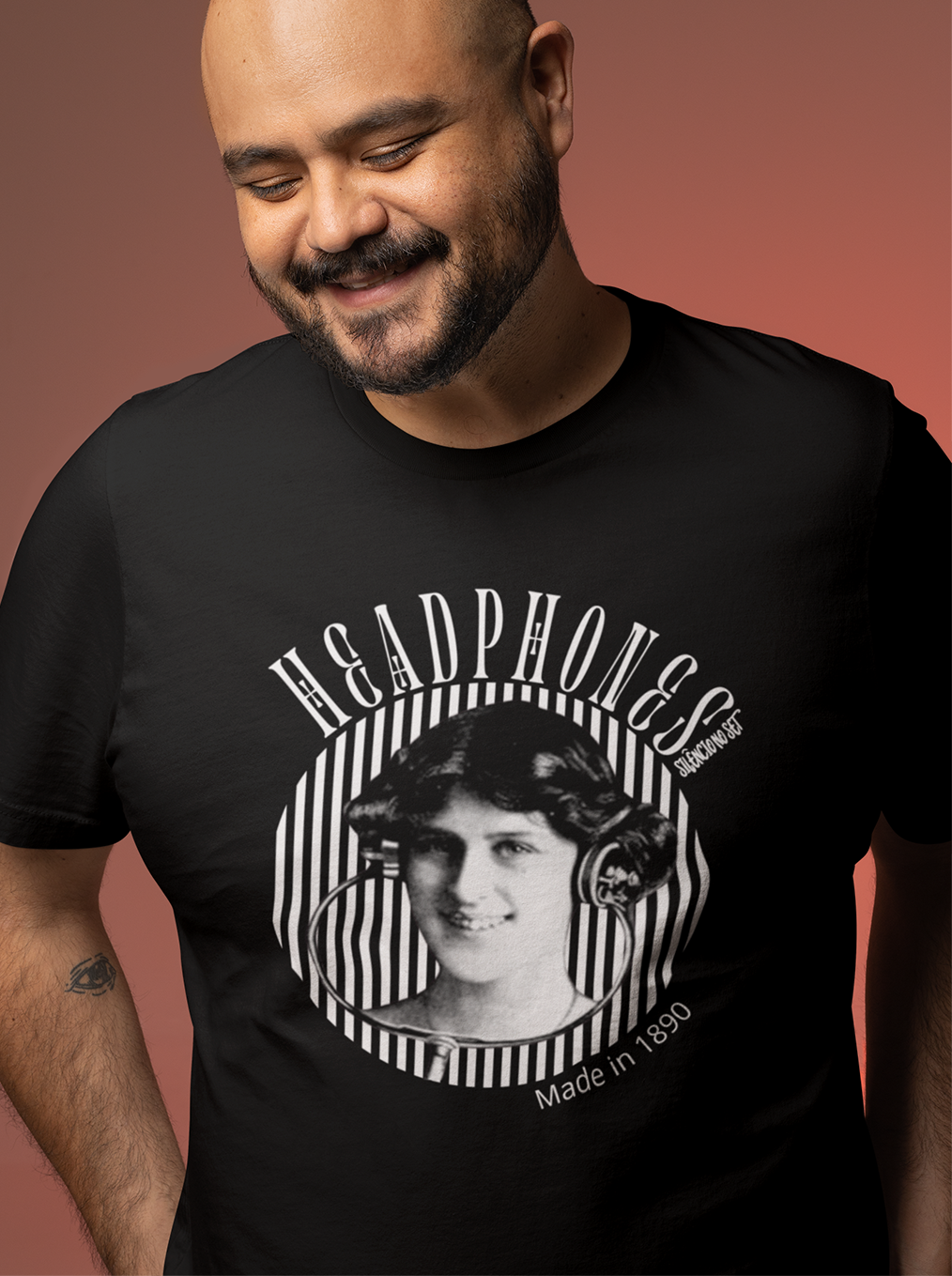 Nome do produto: Camiseta Plus Size Headphone| Preta