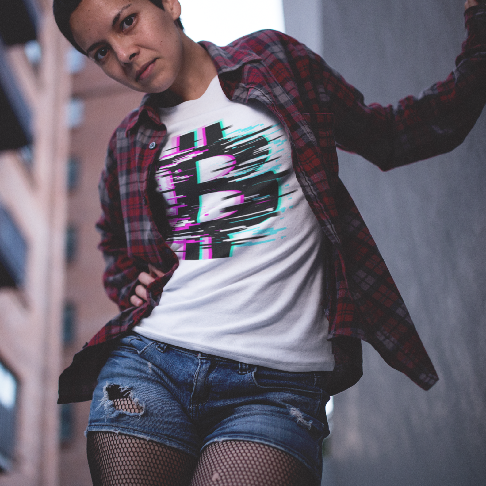 Nome do produto: Camiseta Bitcoin Glitch BTC015-CQ