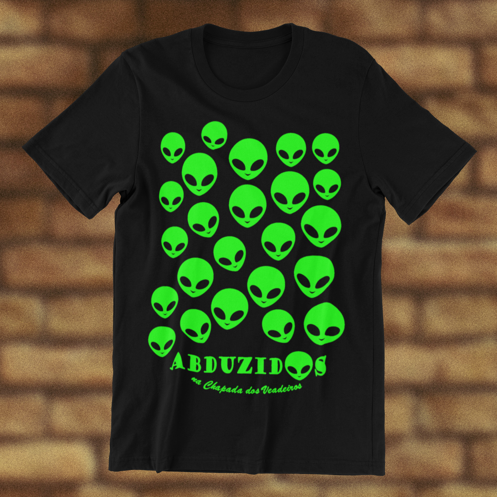 Nome do produto: Camiseta Preta Oficial Abduzidos