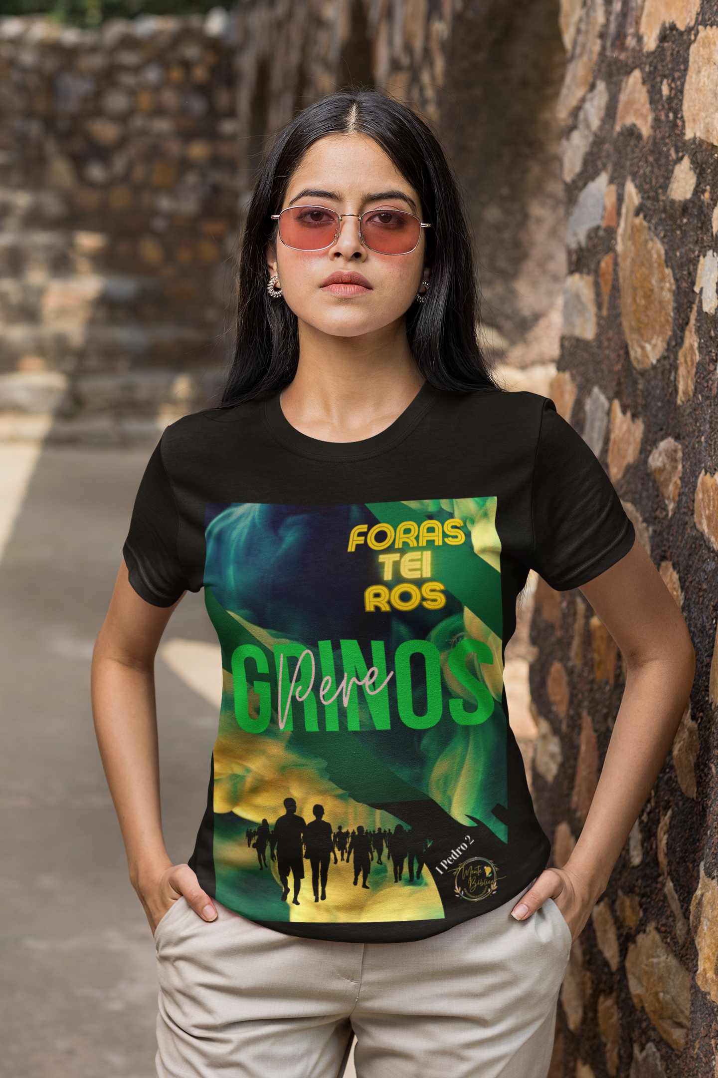 Nome do produto: Camiseta Estampada Forasteiros Peregrinos
