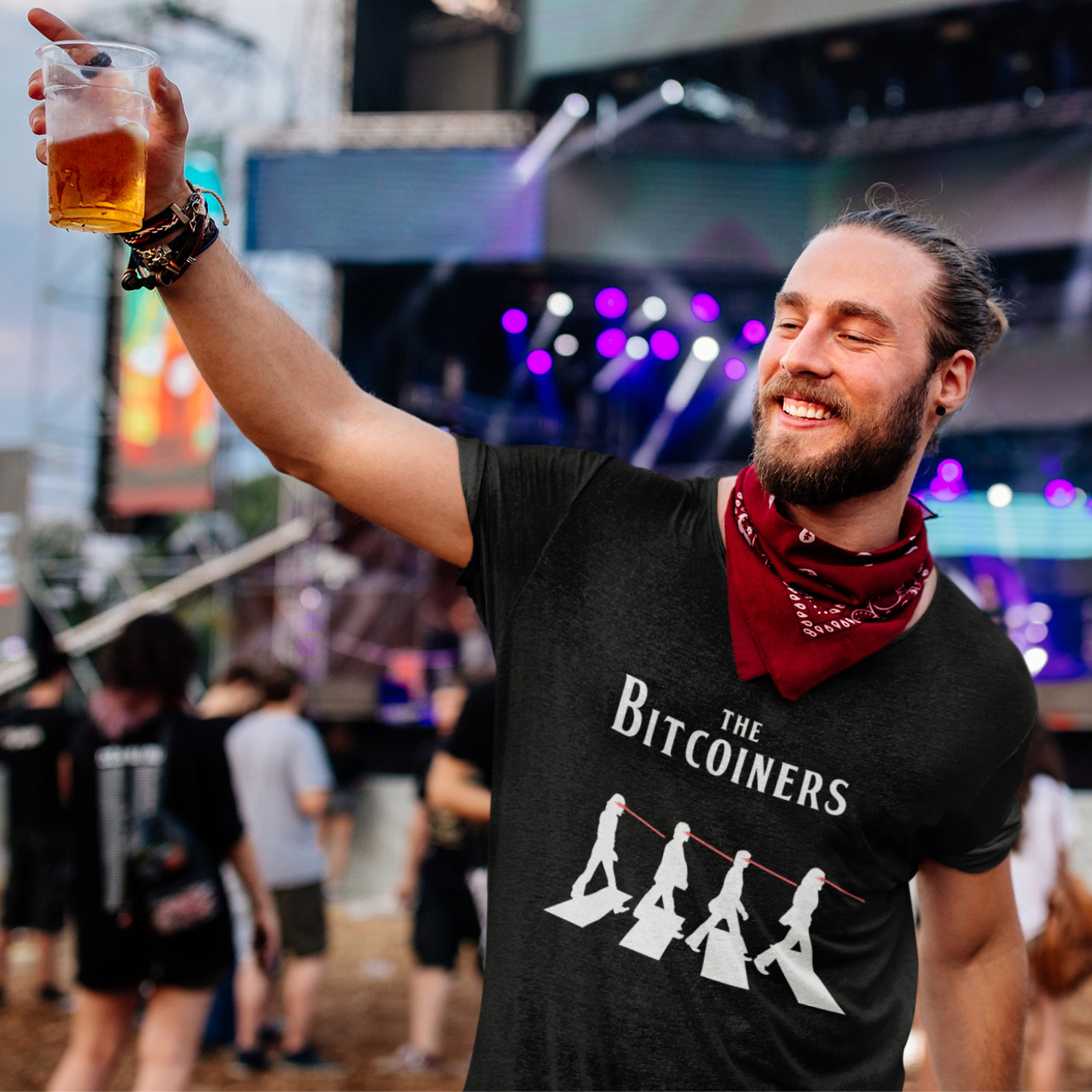 Nome do produto: CAMISETA THE BITCOINERS PRETA