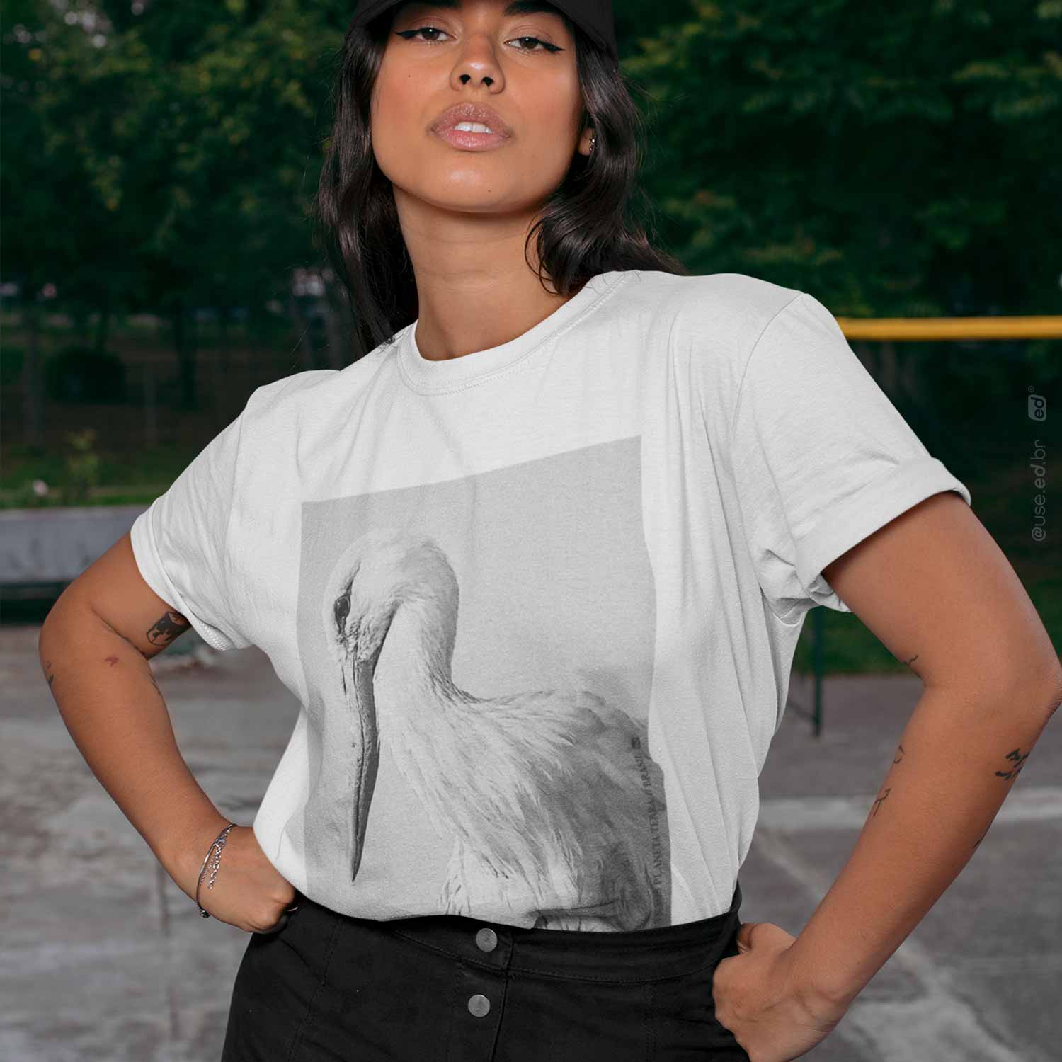 Nome do produto: Cegonha - Camiseta Estampa Pássaro Cegonha Branca