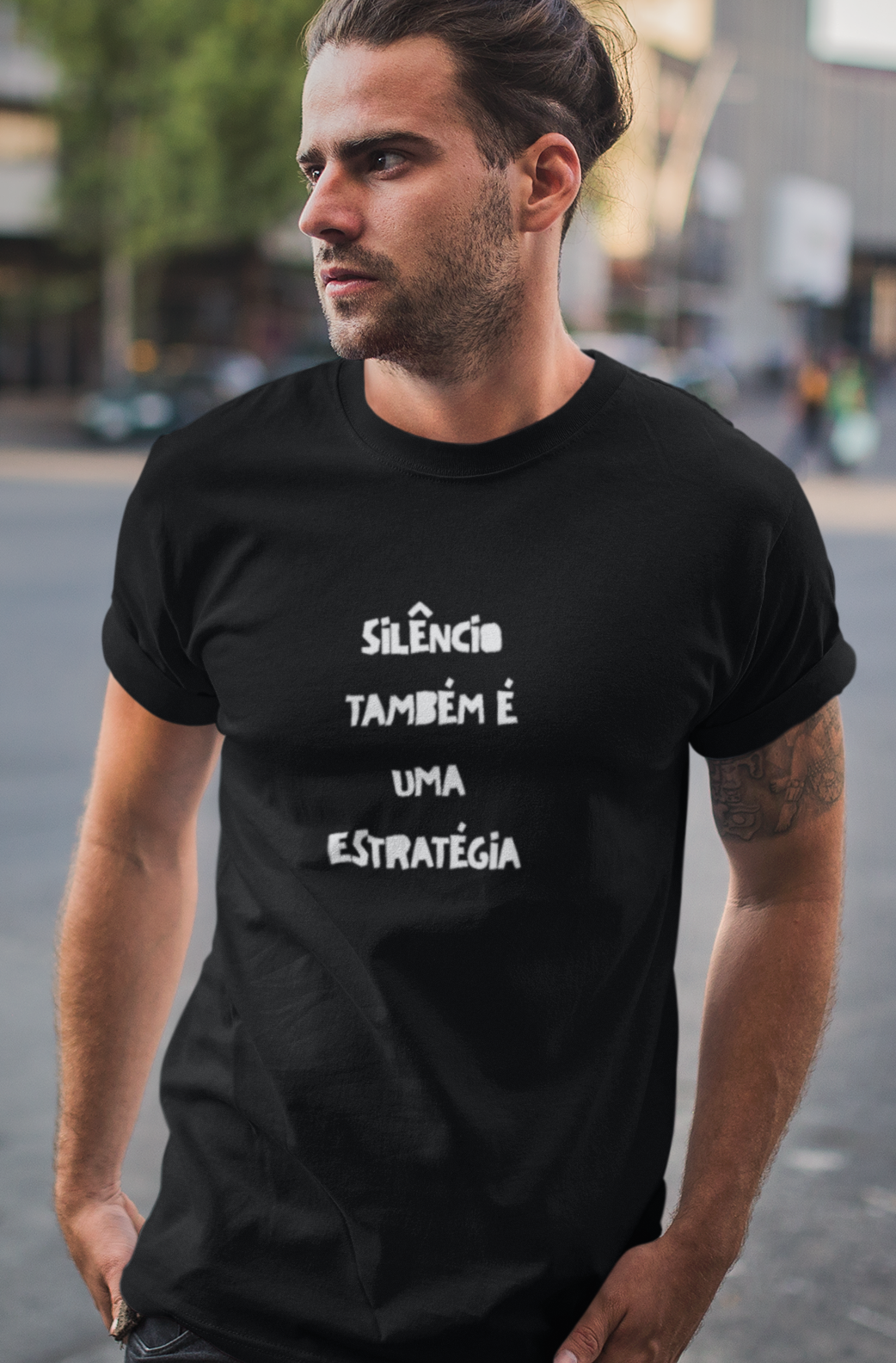 Camiseta Prime Masculina Silência Também e´uma Estratégia