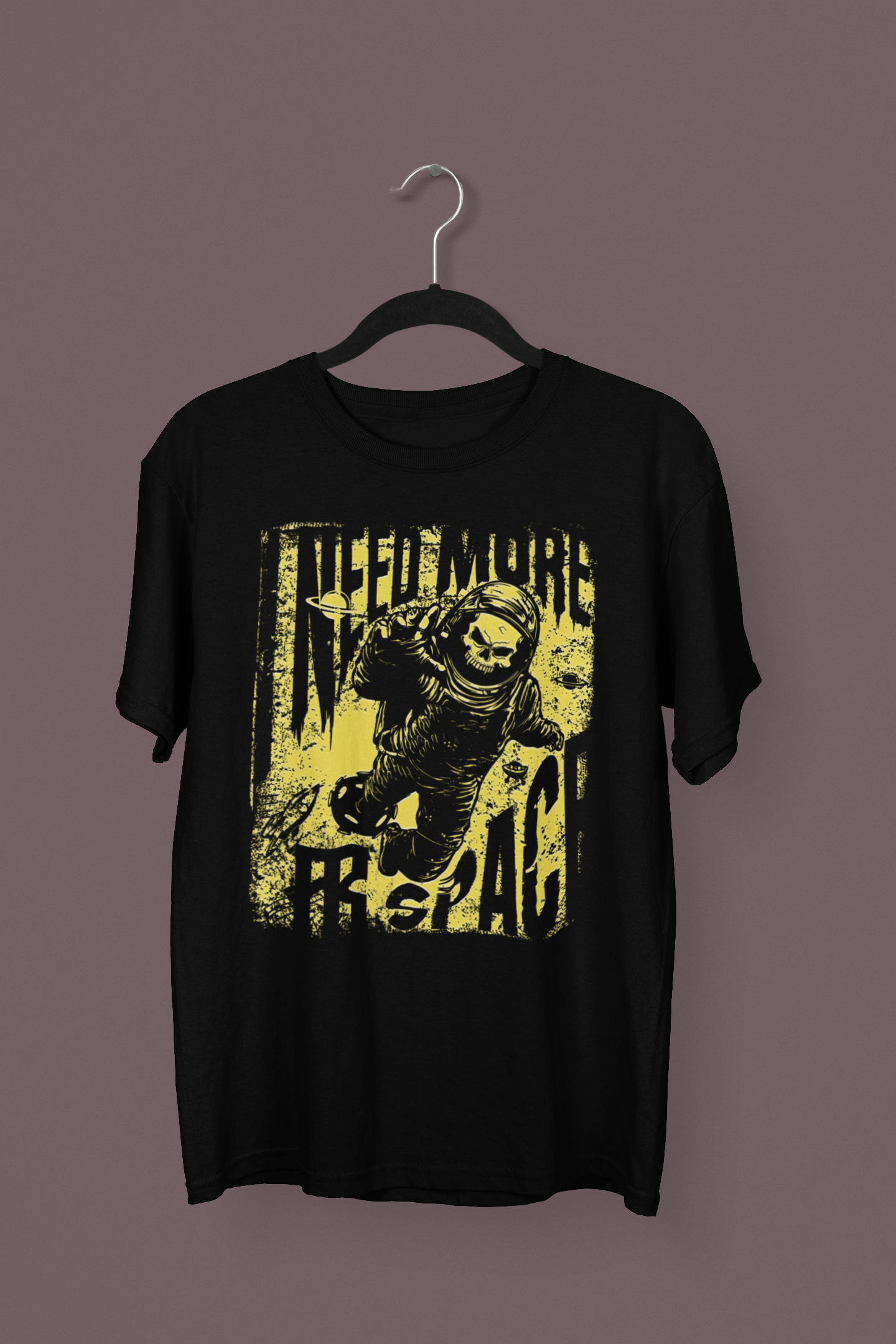 Nome do produto: I Need More Space - T-Shirt Quality