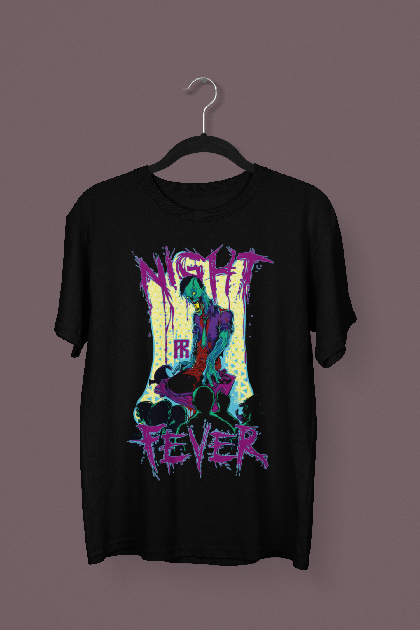 Nome do produto: Night Fever - T-Shirt Quality