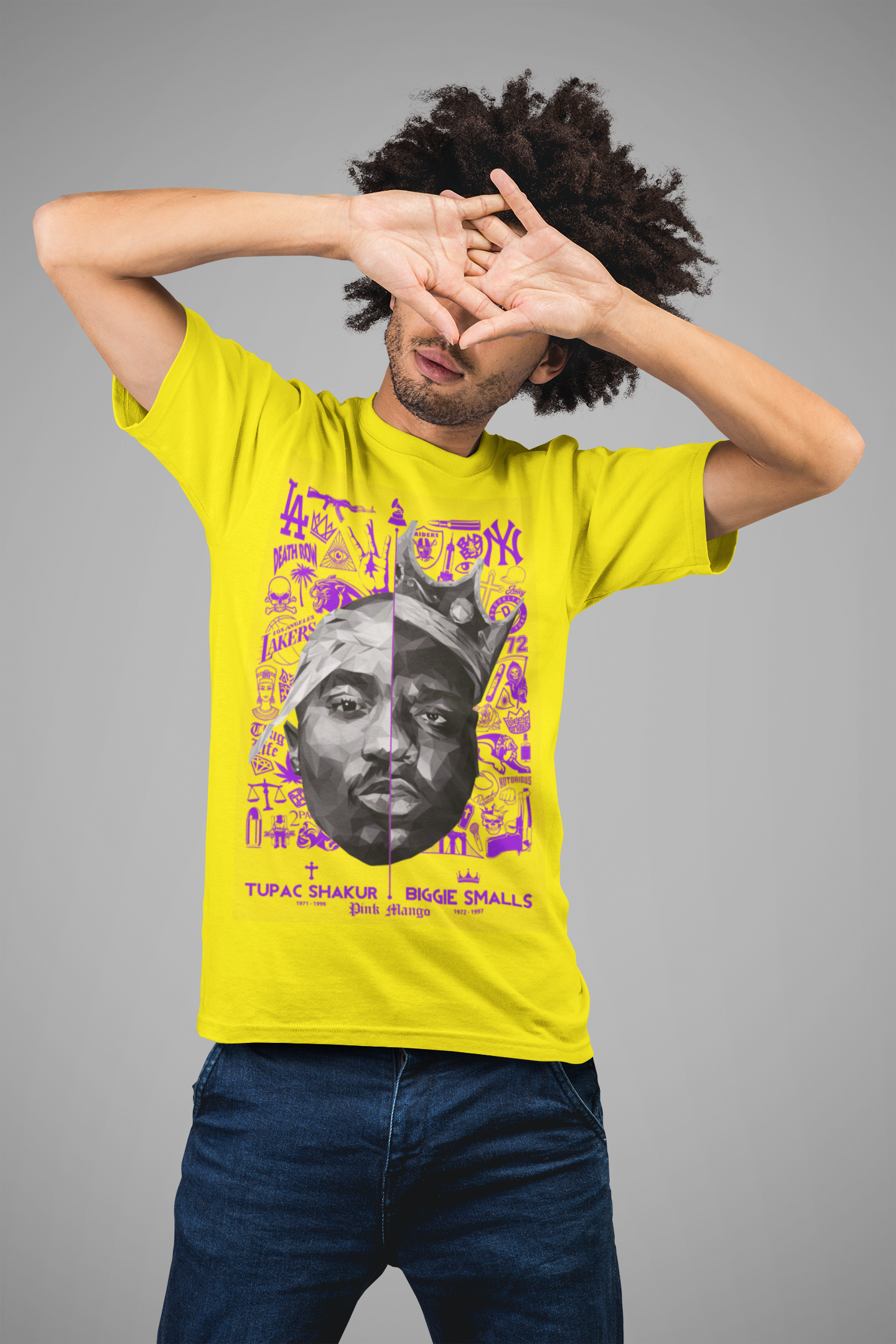 Nome do produto: CAMISETA QUALITY 2 PAC & Notorious B.I.G. LEGENDS