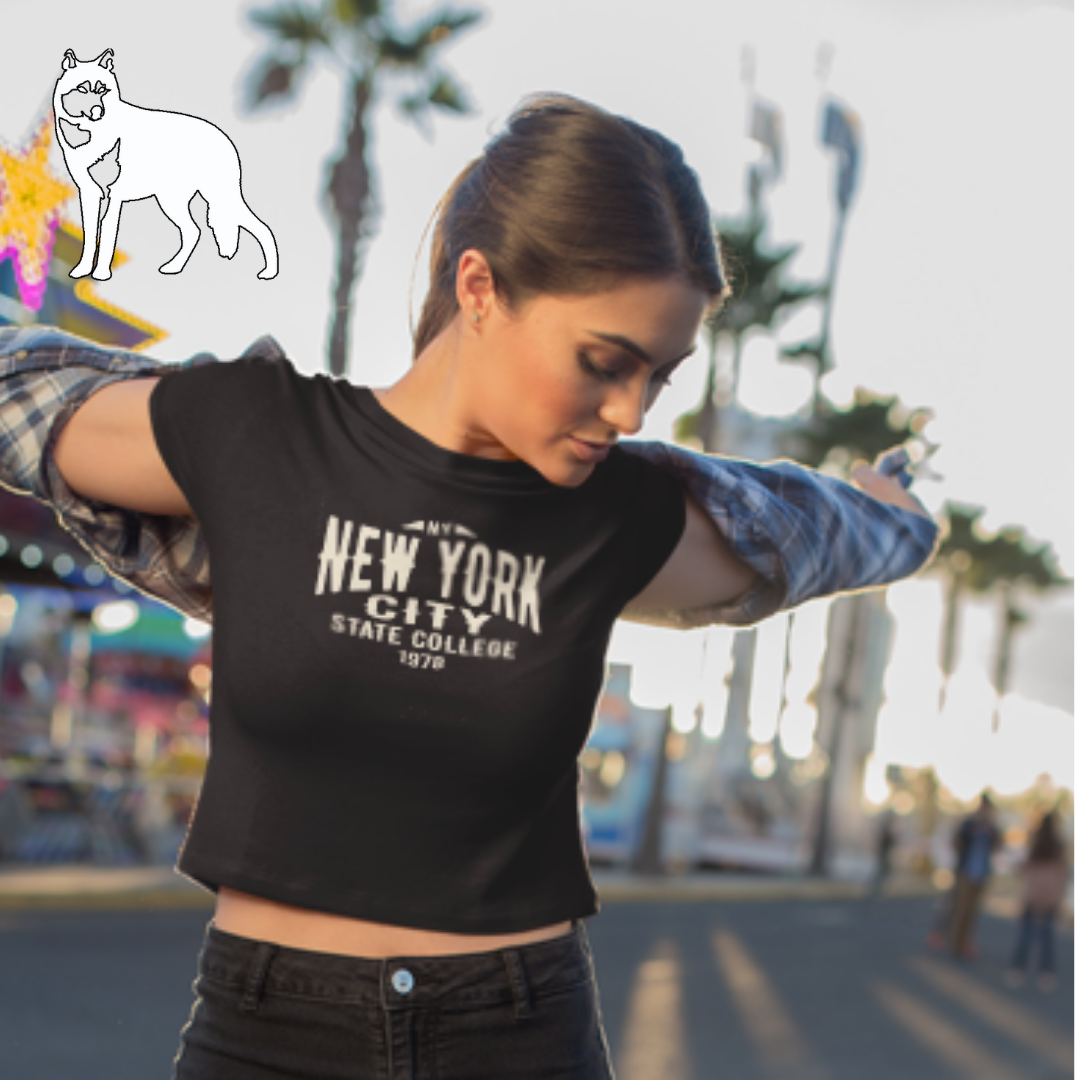 Nome do produto: Blusa Cropped mod123 Lobo Branco Vip 2023