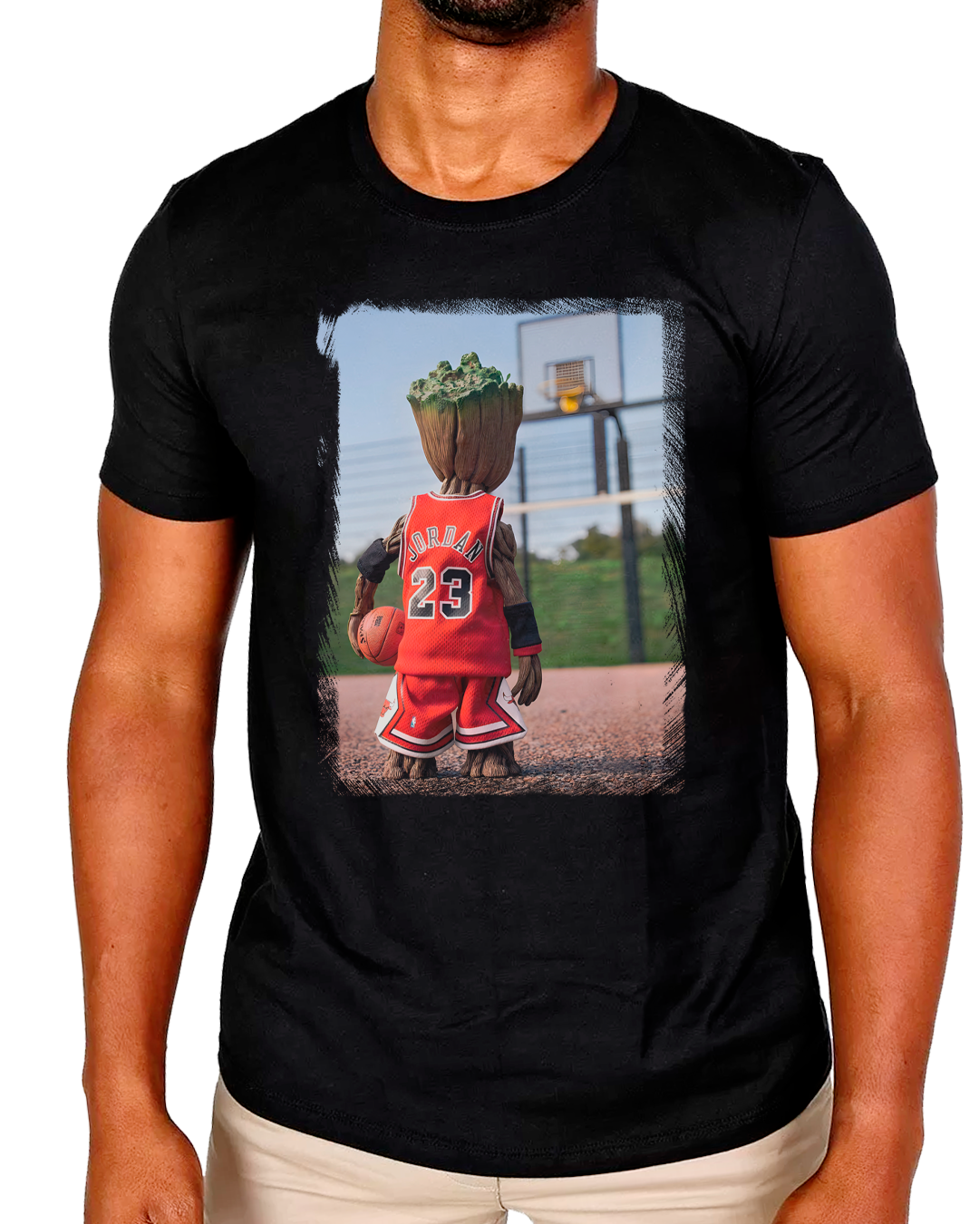 Nome do produto: T-Shirt Masculino Mini Groot Basquete