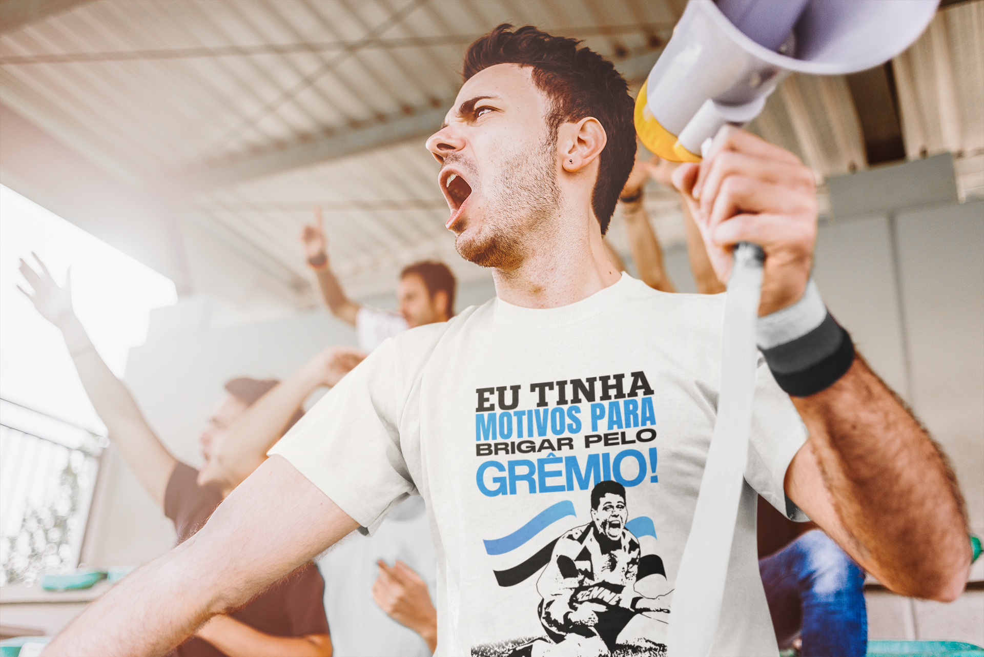 Nome do produto: Camiseta Motivos Para Brigar - Clara