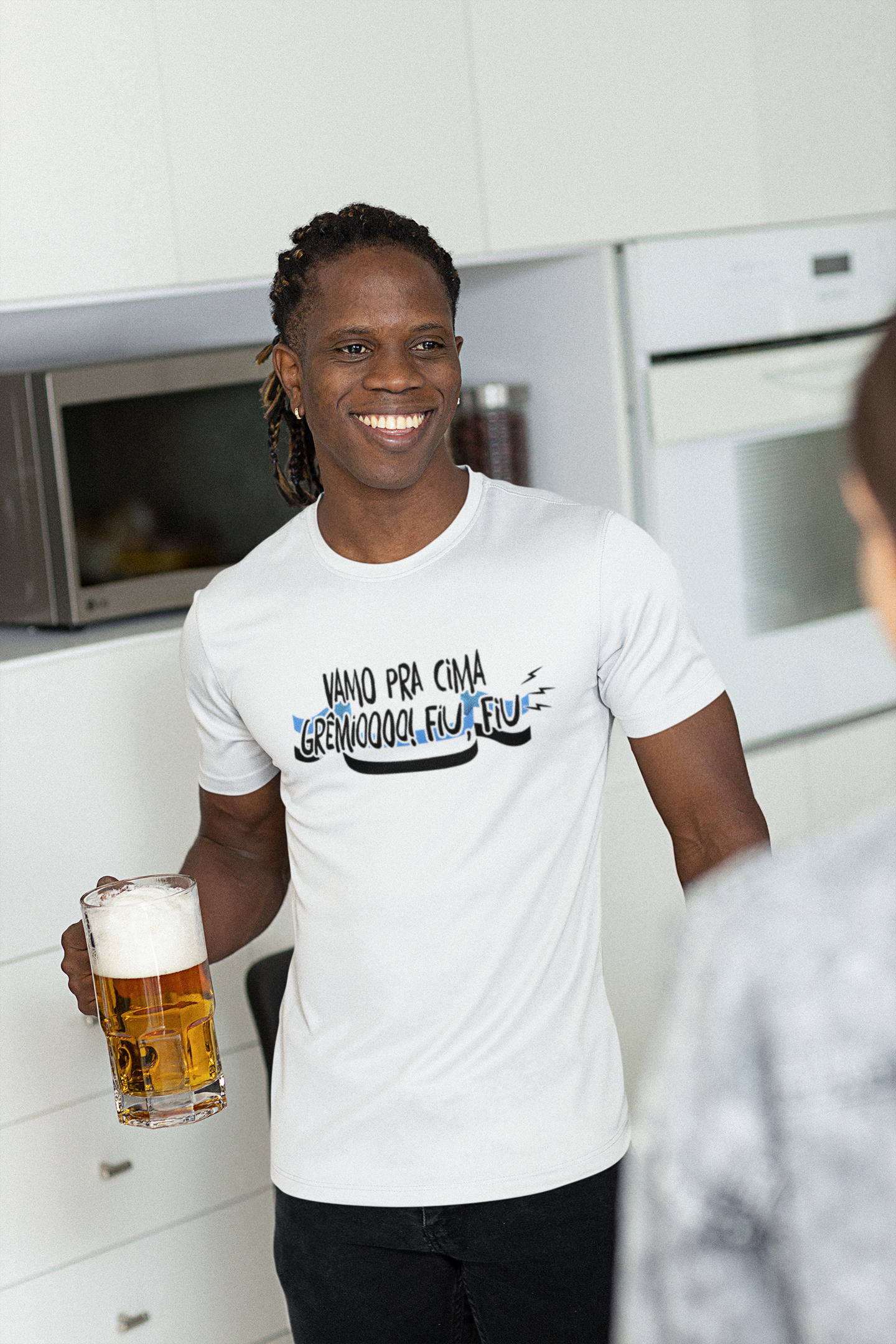 Nome do produto: Camiseta Vamo Pra Cima Grêmio! Fiu Fiu - Estampa Preta