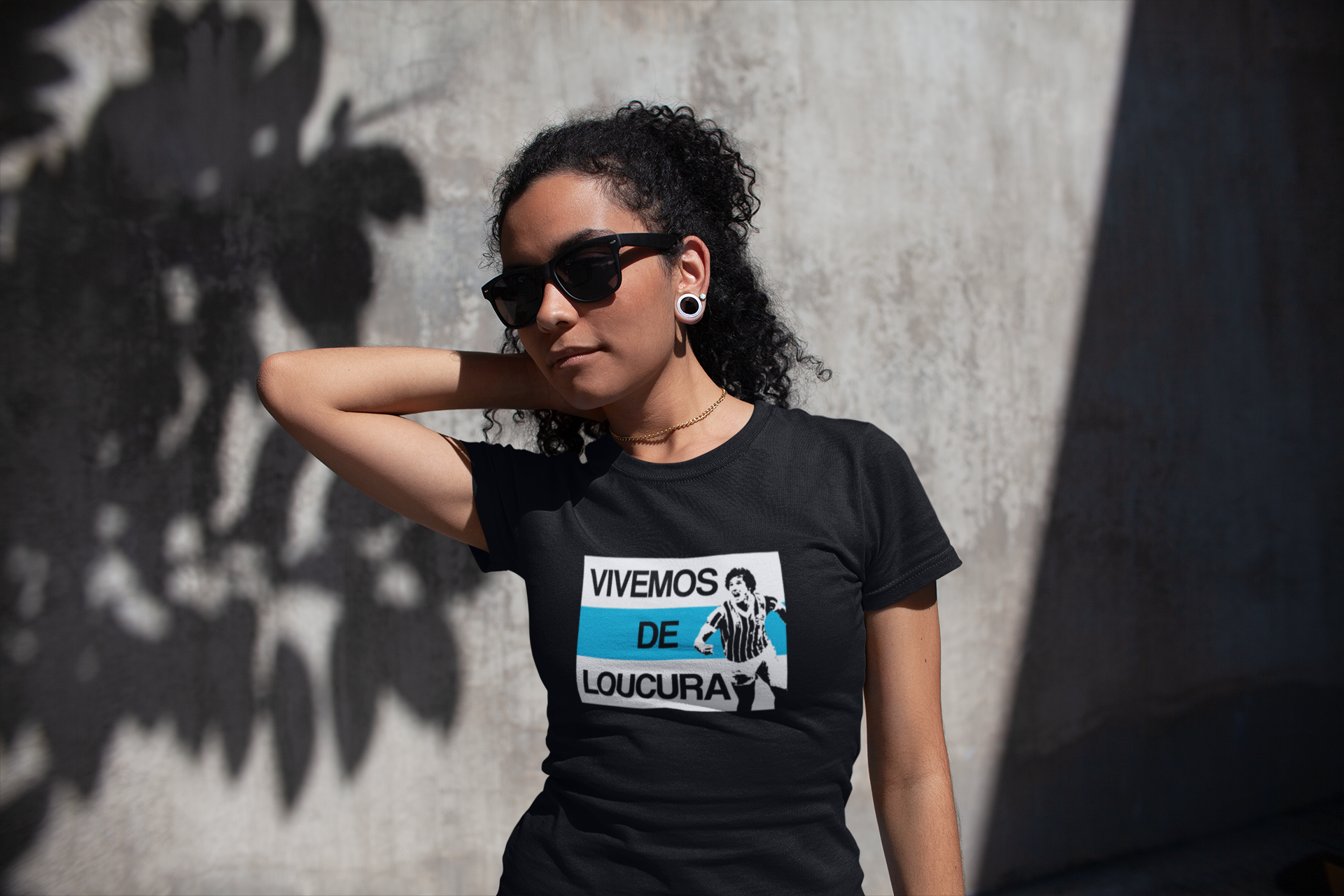 Nome do produto: Baby Look Vivemos de Loucura