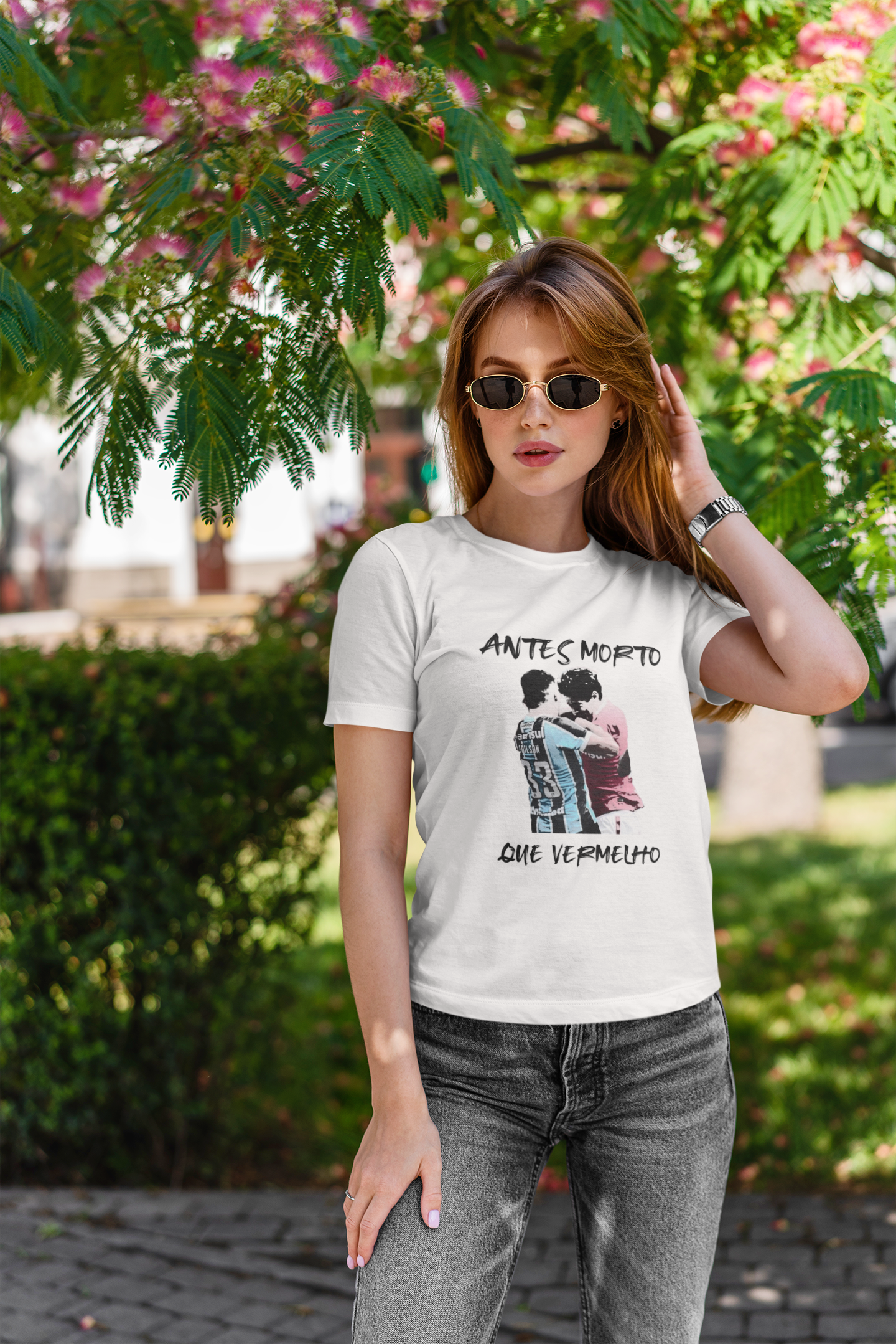 Nome do produto: Baby Look Antes Morto Que Vermelho