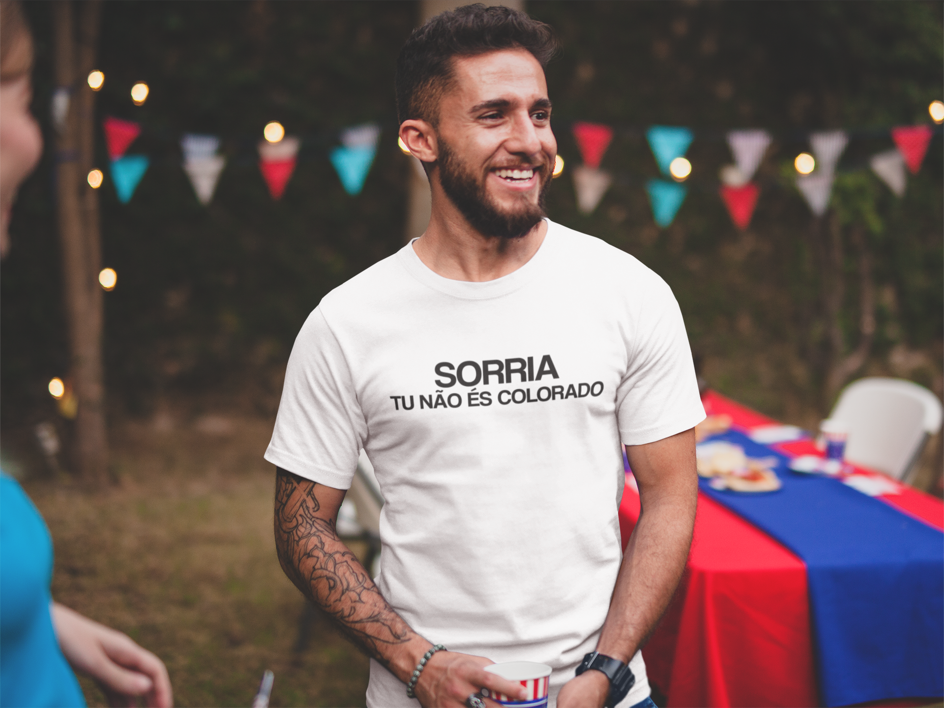 Nome do produto: Camiseta Sorria, tu não és colorado! - Estampa Preta
