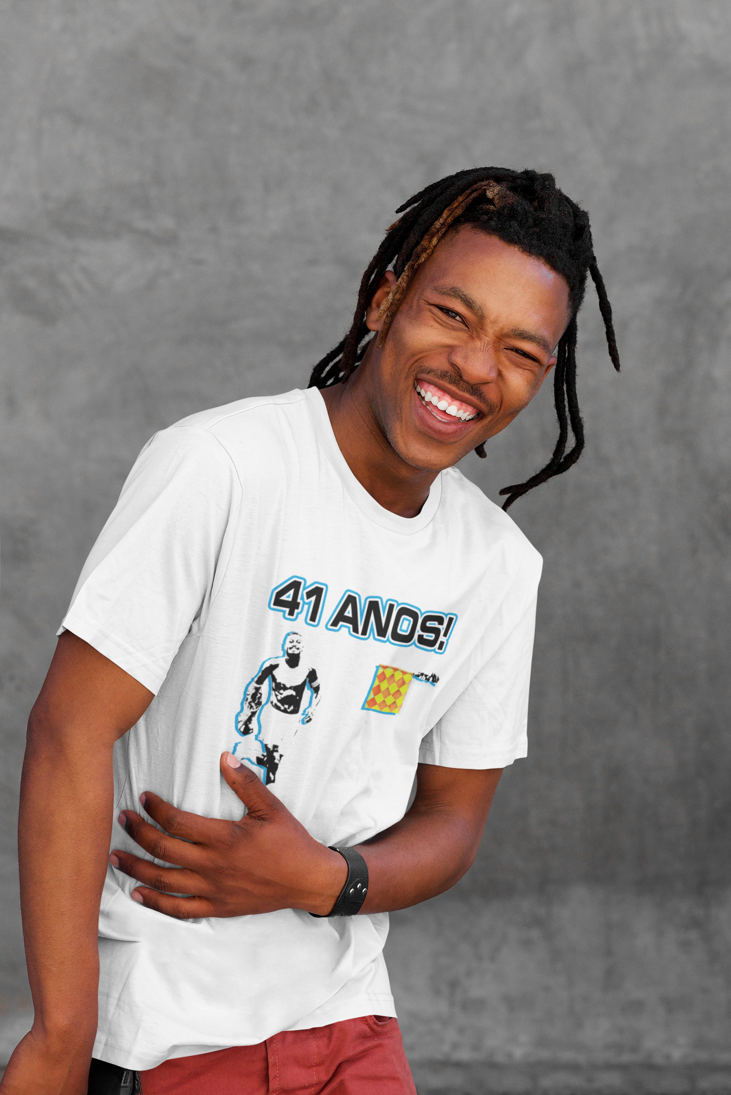 Nome do produto: Camiseta 41 Anos