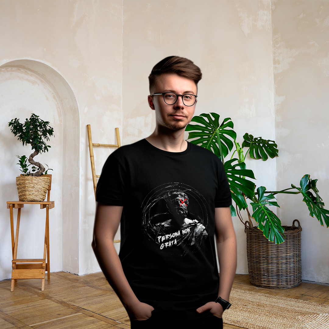 Nome do produto: Persona Non Grata