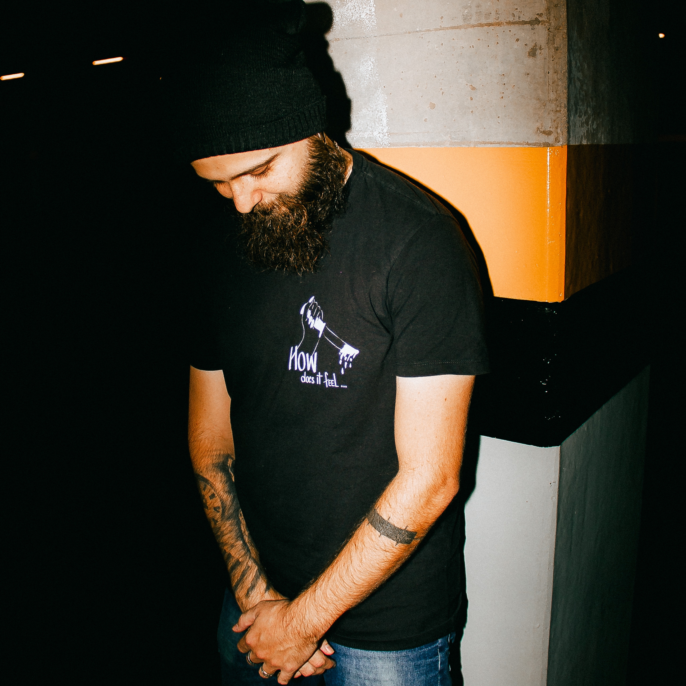 Nome do produto: Camiseta Turn The Knife Estampa Frente e Costas