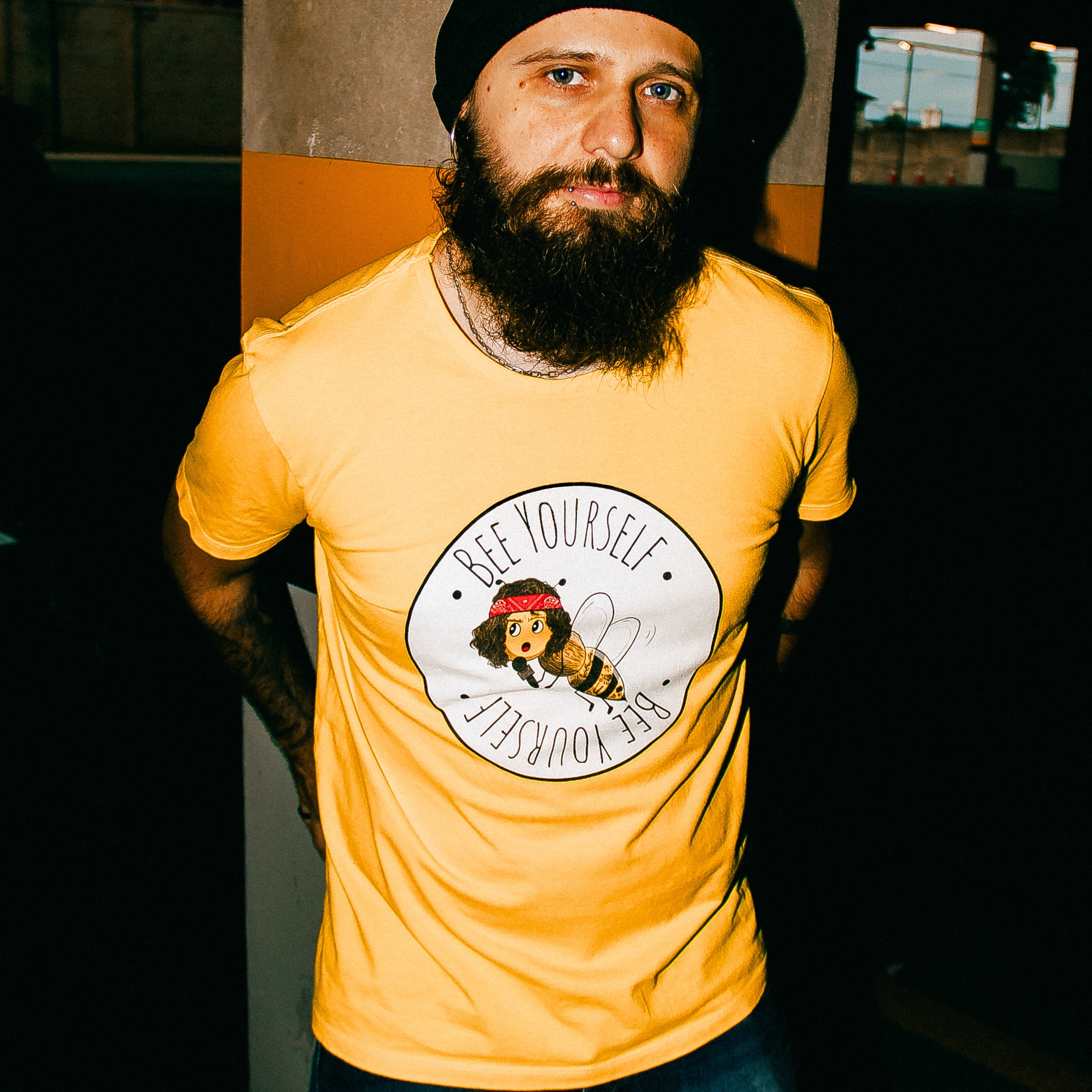 Nome do produto: Camiseta BeeYourself