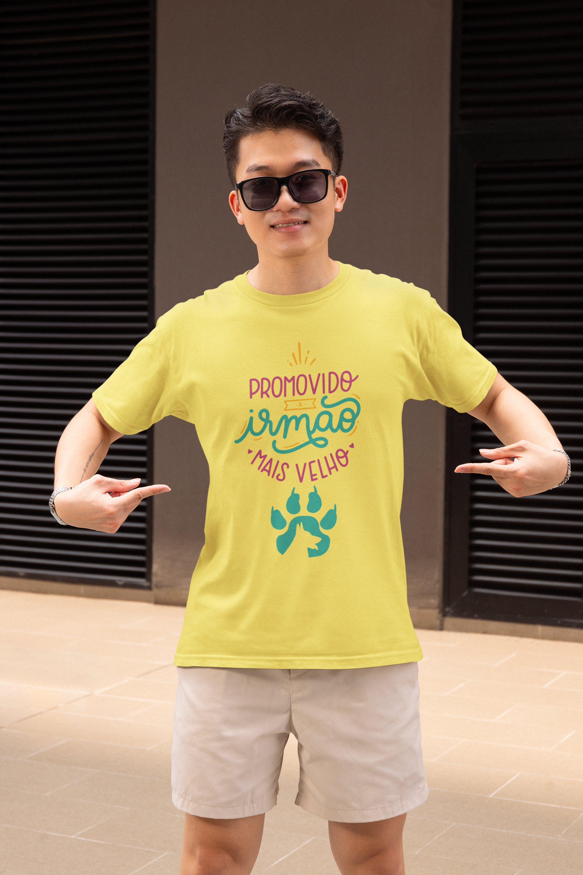 Nome do produto: CAMISETA T-SHIRT ESTONADA, DOG PROMOVIDO A IRMÃO