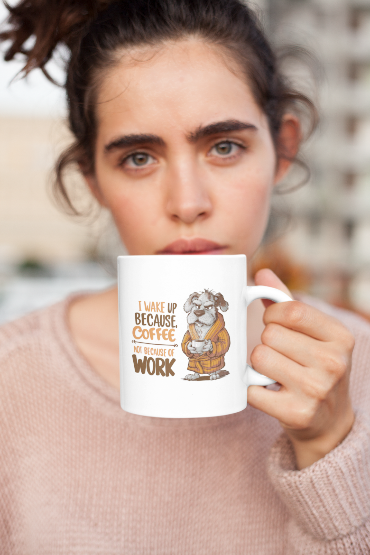 Nome do produto: CANECA PERSONALIZADA CRIATIVA EM CERÂMICA, 325ML C/02 LADOS, DOG COFFEE