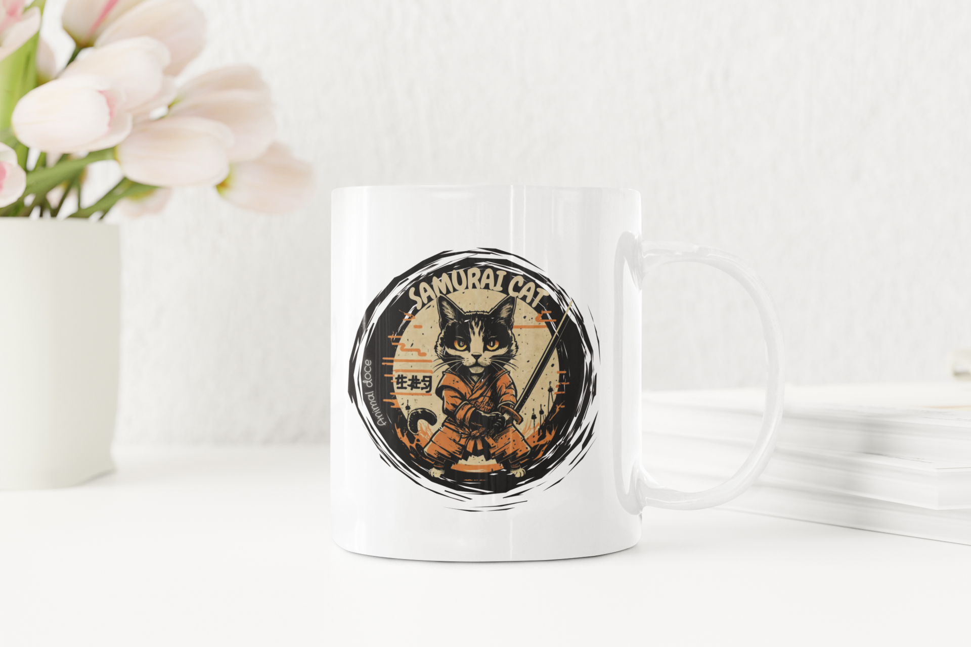 Nome do produto: CANECA PERSONALIZADA CRIATIVA EM CERÂMICA, 325ML C/02 LADOS, SAMURAI CAT