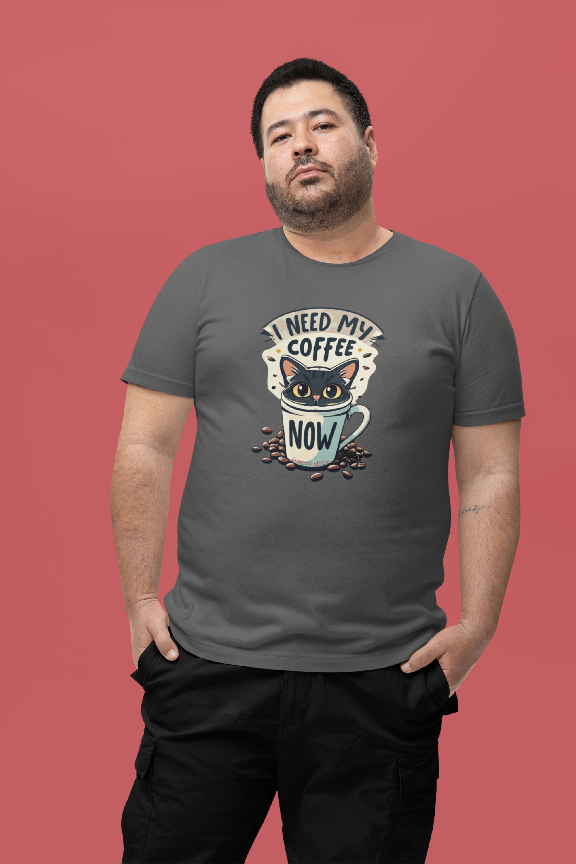Nome do produto: CAMISETA T-SHIRT PLUS SIZE CAT, I NEED MY COFFEE