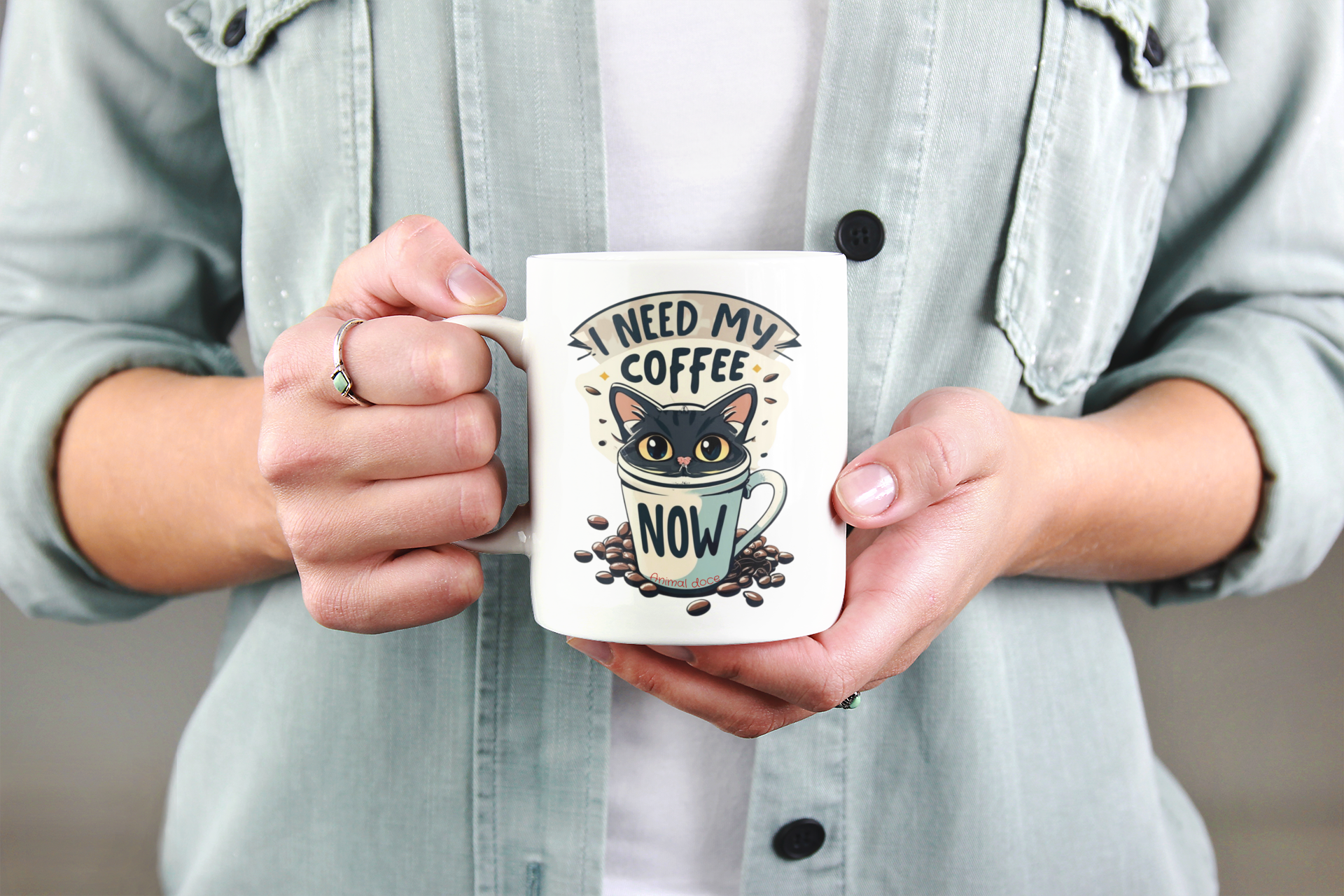 Nome do produto:  CANECA PERSONALIZADA CRIATIVA EM CERÂMICA, 325ML C/02 LADOS CAT I NEED MY COFFEE