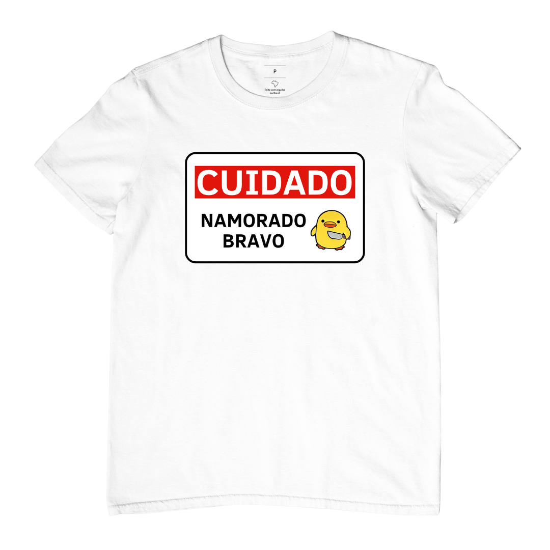 Nome do produto: Camiseta CUIDADO ✋ O meu namorado é bravo