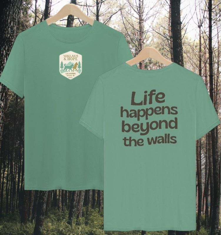 t-shirt estonada • beyond the walls