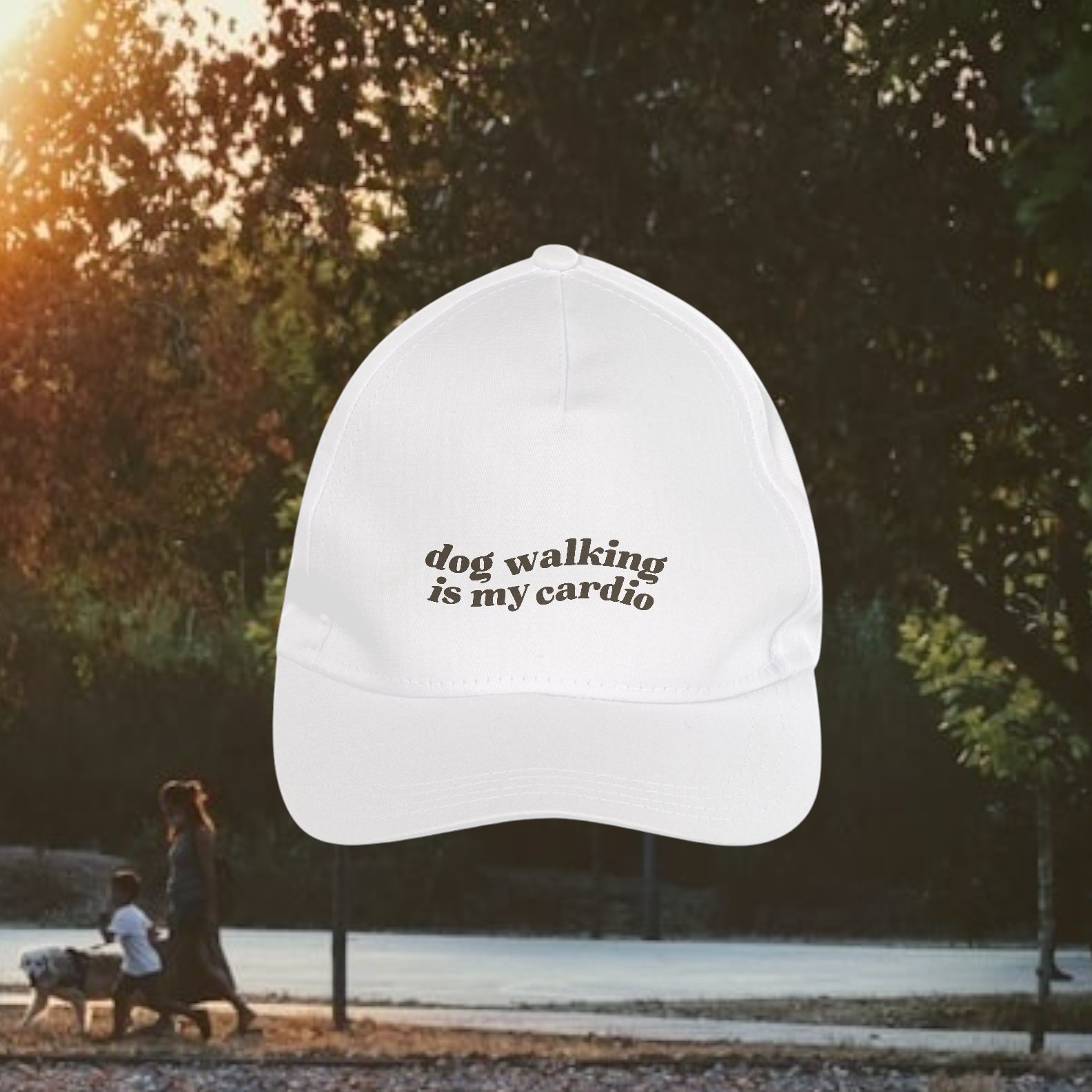 boné  • dog walking is my cardio  (branco)