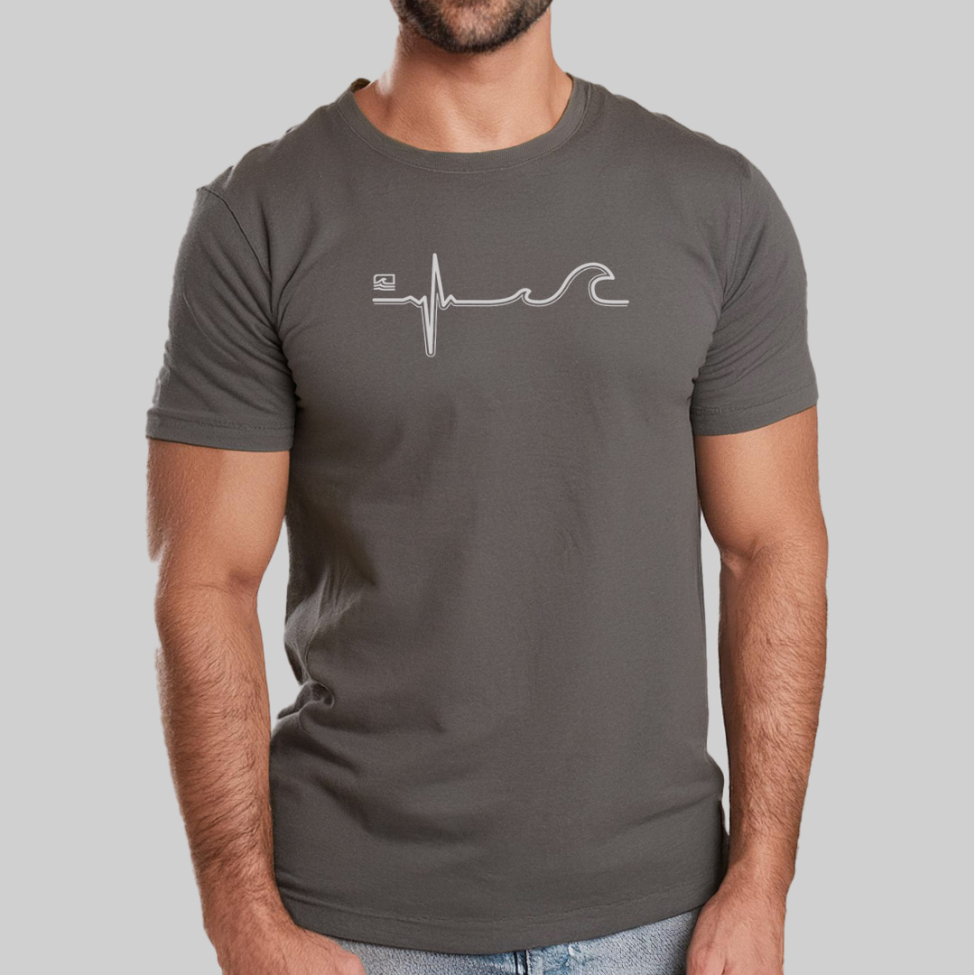 Nome do produto: Camiseta Estonada - No Ritmo das Ondas - Essence Surf