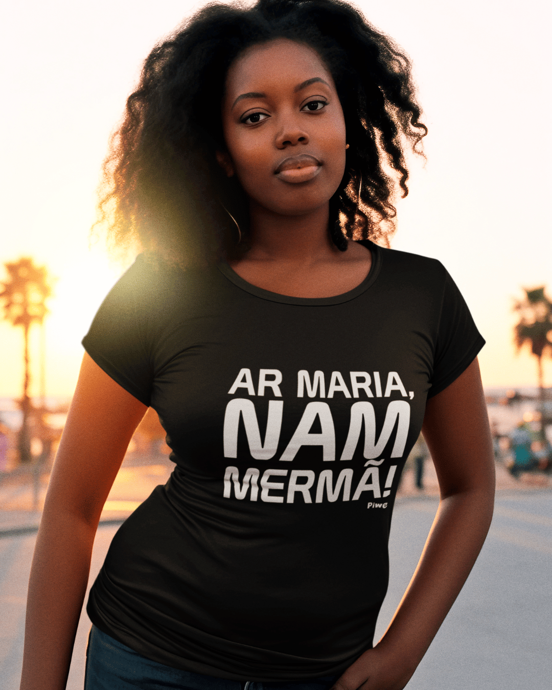 Nome do produto: Camiseta Armaria Nam Mermã Baby Long Feminina