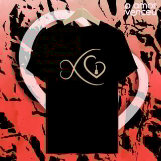 Camiseta Quality Amor Venceu Traços