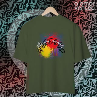 Camiseta Oversized Mais Amor Por Favor Lema