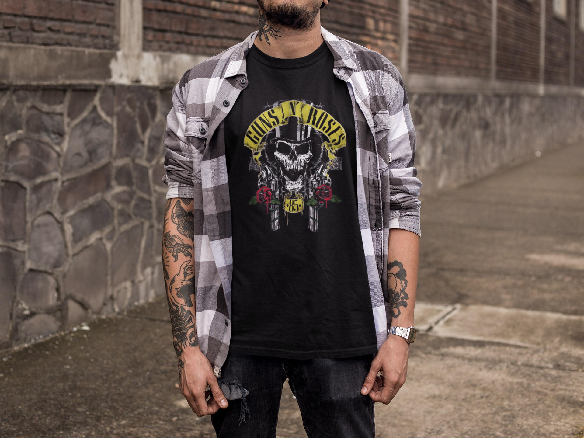 Nome do produto: Camiseta GUNS & ROSES 85