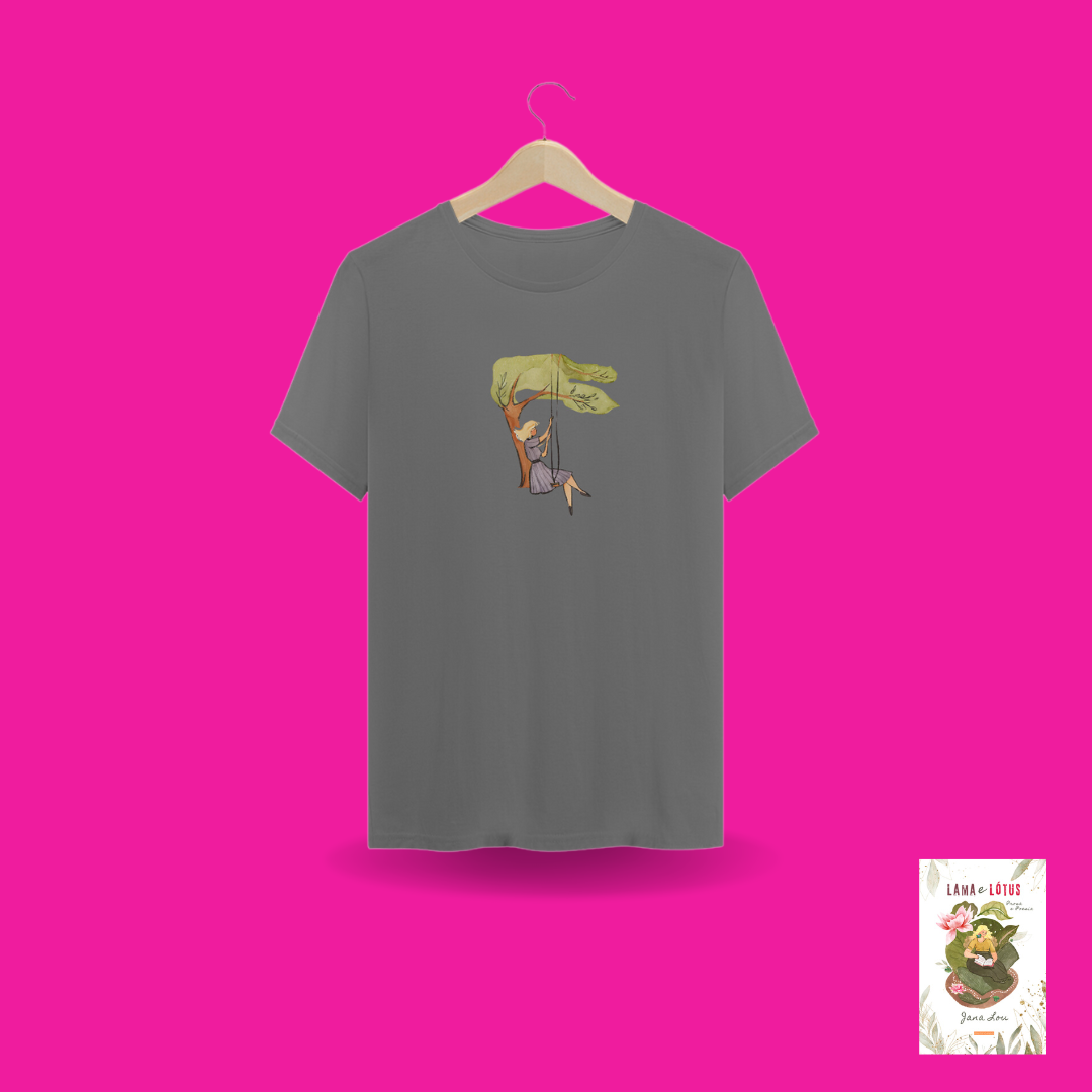 Nome do produto: Camiseta Estonada Balanço na árvore (Lama e Lótus)